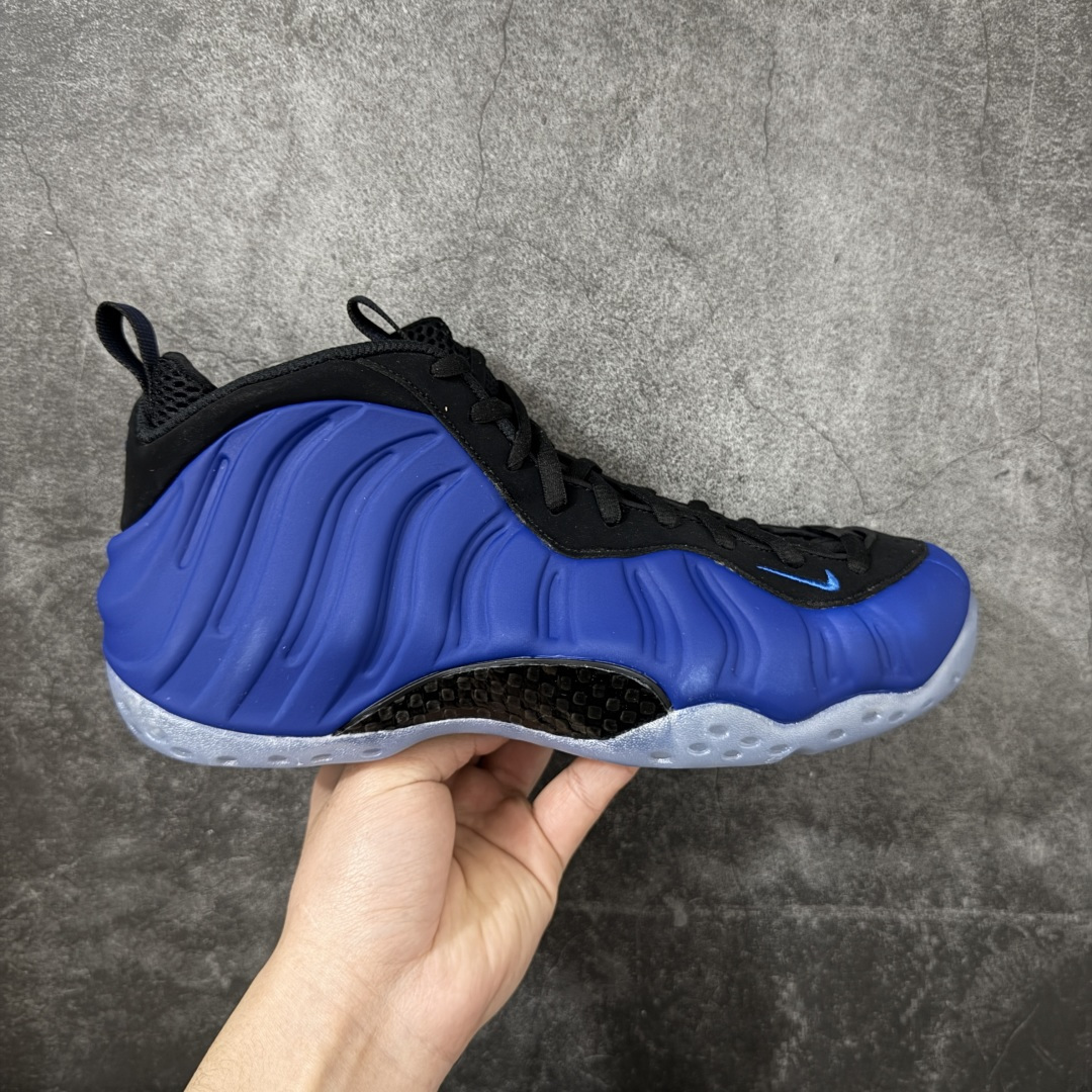 【清远原底面】NK Air Foamposite One 市售最强品质 宝蓝喷 喷泡 HJ5195-400 莞产原底面 正确鞋面咖色 公司渠道同模具 鞋型发泡360度无死角 双层Zoom气垫植入 中底完美注胶 搭载原厂碳纤维材质 诞生于1997年的NK Air Foamposite系列可以说是整个球鞋历史上最为经典的系列之一 也就是我们常说的“喷”和“泡” 其中“喷”由Foamposite One代言人Penny的英文音译而来 而“泡”则来源于另一款鞋型 Foamposite Pro中\