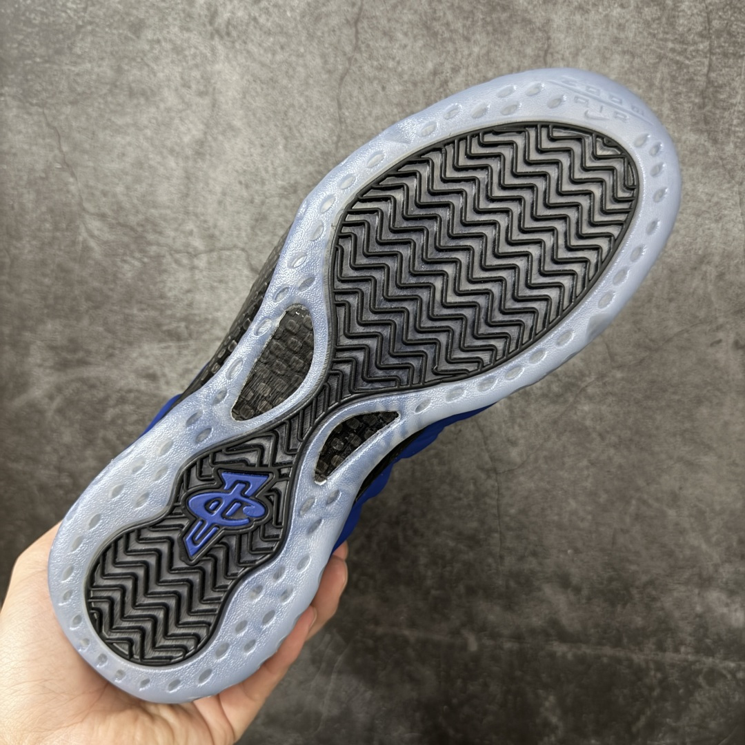 图片[9]-【清远原底面】NK Air Foamposite One 市售最强品质 宝蓝喷 喷泡 HJ5195-400 莞产原底面 正确鞋面咖色 公司渠道同模具 鞋型发泡360度无死角 双层Zoom气垫植入 中底完美注胶 搭载原厂碳纤维材质 诞生于1997年的NK Air Foamposite系列可以说是整个球鞋历史上最为经典的系列之一 也就是我们常说的“喷”和“泡” 其中“喷”由Foamposite One代言人Penny的英文音译而来 而“泡”则来源于另一款鞋型 Foamposite Pro中\”pro\”的音译 在诞生初期 由于高昂的造价以及超前的外形 Foamposite系列的反对者不在少数 甚至有人认为这款鞋会毁掉整个球鞋行业 但事实证明这双灵感来自于甲虫 自带“黑科技”鞋面以及双层Zoom+大块碳板的太空球鞋不仅受到了大众的接受与追捧 并且成功的影响了篮球鞋的发展 尺码：40.5 41 42 42.5 43 44 44.5 45 46-选品中心
