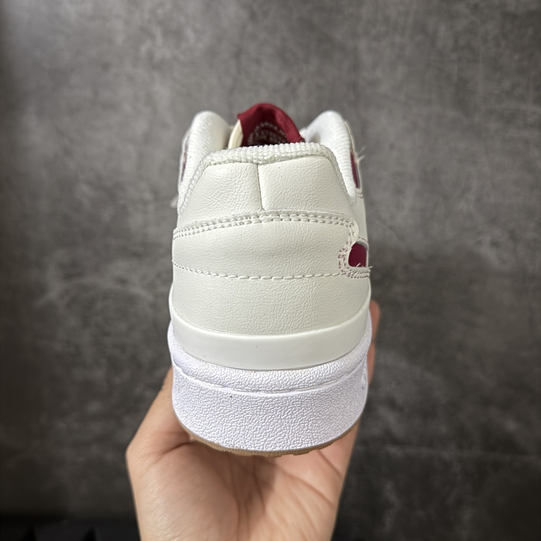 图片[4]-【纯原C版】AD Forum 84 Low OG 低帮百搭潮流休闲运动板鞋 HQ1487 全套原纸板楦头开发 市场最新版 头层皮料加持 以复古篮球鞋的外形为基础 采用皮革拼接 简约百搭 更加贴合舒适 中底内侧网格造型起到点睛之笔 外底橡胶 更显复古 尺码：36 36.5 37.5 38 38.5 39 40 40.5 41 42 42.5 43 44 44.5 45-选品中心