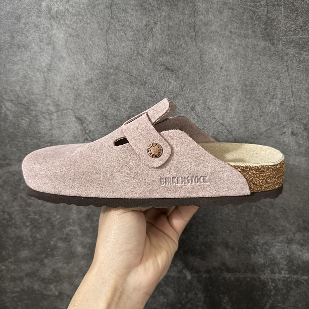 图片[2]-【纯原Y版】德国知名品牌博肯 Birkenstock 勃肯包拖系列 牛皮绒面革平底复古软木休闲鞋 配色货号：0560771 粉色 勃肯包头拖 市面顶级版本 真正软木塞大底 品质细节领先市场版本 原产品质 采用质地柔软牛皮绒面革 中底搭载缓震软木橡胶 尺码：35 36 37 38 39 40 41 42 43 44 45-选品中心