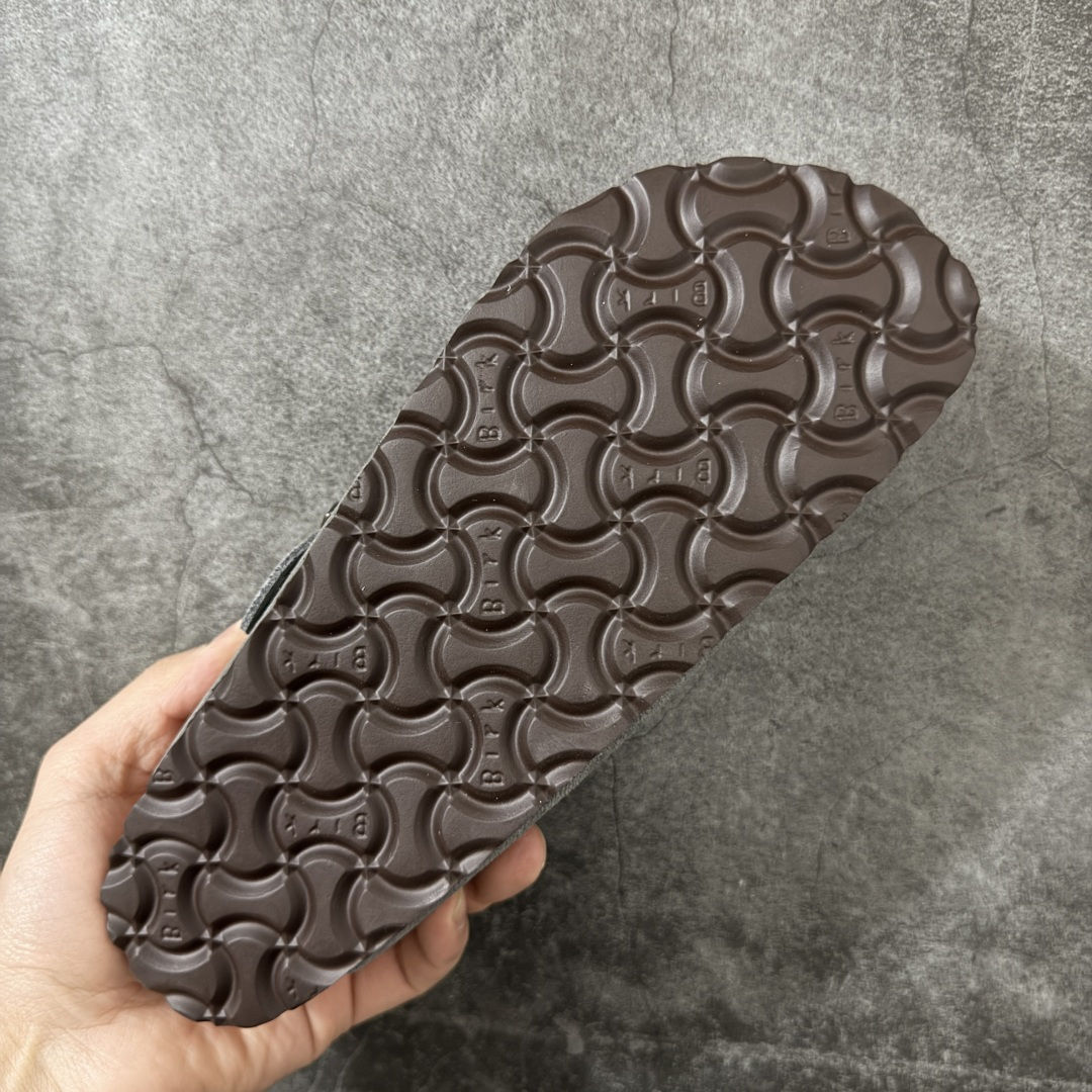 图片[9]-【纯原Y版】德国知名品牌博肯 Birkenstock 勃肯包拖系列 牛皮绒面革平底复古软木休闲鞋 配色货号：1013255 灰色 勃肯包头拖 市面顶级版本 真正软木塞大底 品质细节领先市场版本 原产品质 采用质地柔软牛皮绒面革 中底搭载缓震软木橡胶 尺码：35 36 37 38 39 40 41 42 43 44 45-选品中心