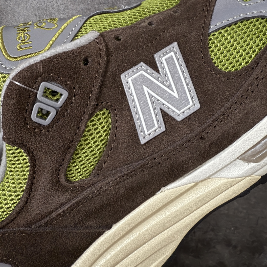图片[4]-【总裁版本】Kith x New Balance NB991 踪绿 U991CK2 独家私模 NB天花板系列 原鞋购入开发 采购原厂皮料 正确3M反光细节 原楦原纸版开发 正确6层组合底模精密开发 后跟透明TPU水晶装饰条稳固 沿用了引以为傲的跑鞋手工技艺 采用猪皮绒面并包裹局部透气网面的鞋身设计 菱网鞋舌上刻有New Balance USA 鞋面依旧&身着经典的大热之灰 彰显了其高端的品质身份 尺码：36 37 37.5 38 38.5 39 40 40.5 41.5 42 42.5 43 44 45 46.5-选品中心