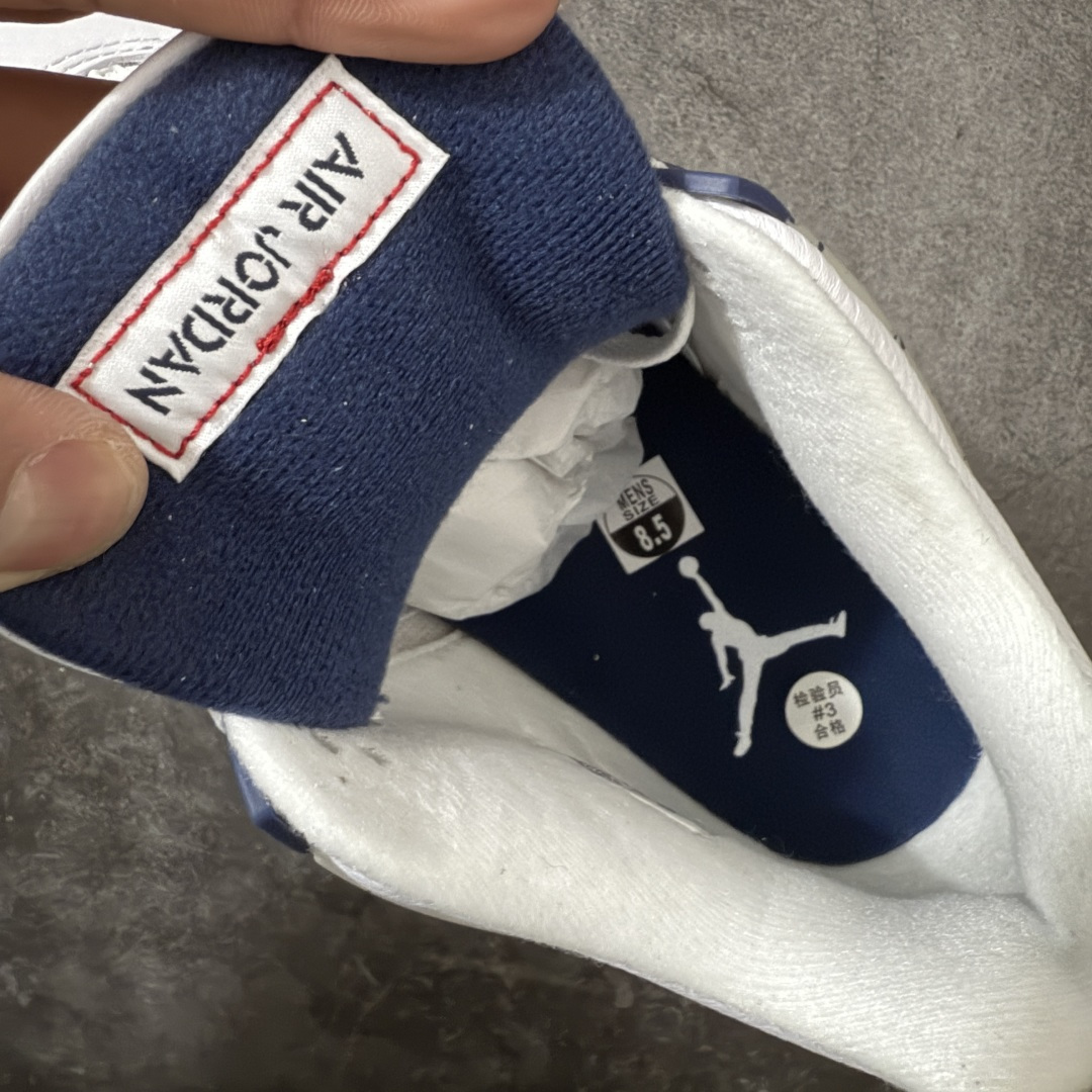 图片[8]-【H11纯原】Air Jordan AJ4 Retro 午夜蓝 DH6927-140 尺码：35.5 36 36.5 37.5 38 38.5 39 40 40.5 41 42 42.5 43 44 45 46 47.5 48.5 #纯原外贸平台特供订单 #全套原纸板楦头开发 #原厂特供材料配套加持 #确保原汁原味 完美呈现版型 #原档数据独家私模大底 #男女鞋同步官方开发至47.5 #原装进口轻量化鞋垫 #进口港宝加持 后跟自然饱满 还原公司包裹性 #鞋面采用原装数据贴合技术 #全方位贴合包裹脚型 #鞋跟部鞋底牵引设计 #提供强大的抓地性能 #更适应不同实战场地路面-选品中心