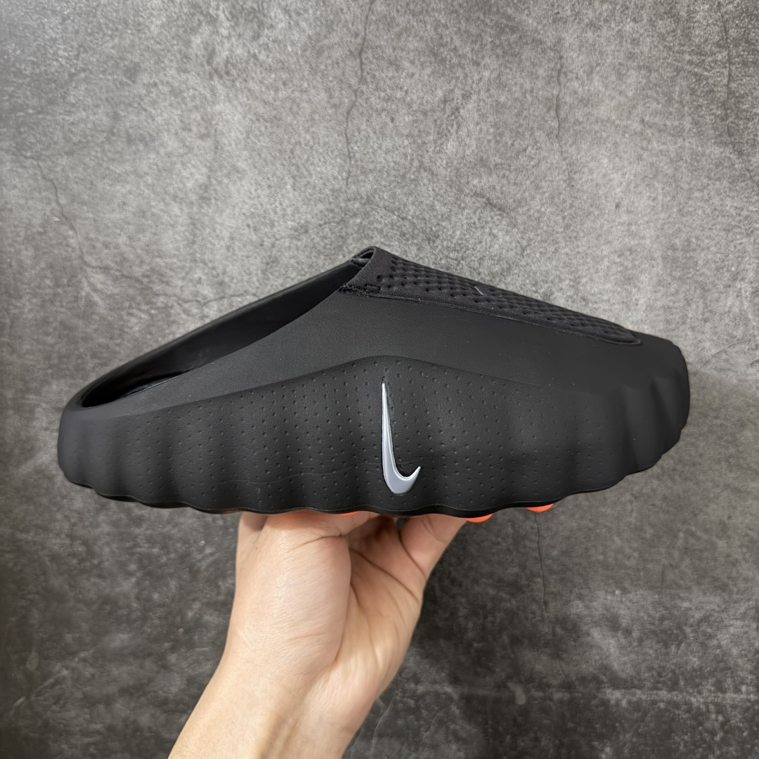 【PK纯原】NK Mind 001 Sail 黑科技足底按摩舒适贴合训练鞋 黑色 HQ4307-001 顶级版本 正确细节 1：1标配组合底 MD软底 渐变雾面大底 超高清洁度 按摩功能效果同步原版 区别市场通货 Mind 001 从神经科学中汲取灵感，打造出一款不仅外观独特，更能为穿着者带来别样感知体验的球鞋，此次新作将继续延续此核心方向。历时十年打磨的 Mind 系列，承载着 Nike 对未来鞋款的愿景呈现。系列中的每双鞋，外底均由 22 个独立泡沫结节构成，旨在模拟赤足般的体验。这些结节N通过与足底感官感受器的相互作用，从而促进人体的自然步态。 尺码：36-47.5=36 37.5 38.5 40 41 42.5 44 45 46 47.5 和官网一样偏小一码-选品中心