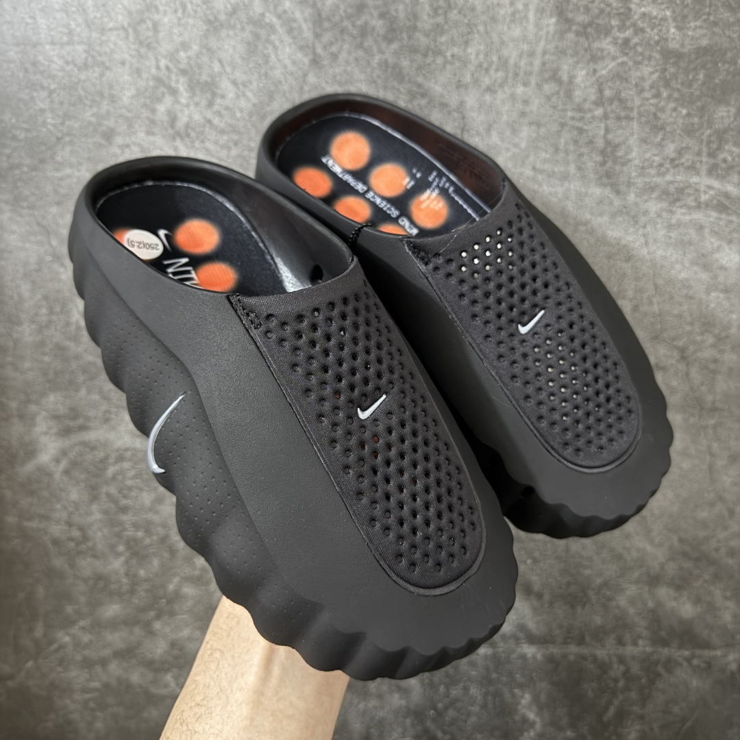 【PK纯原】NK Mind 001 Sail 黑科技足底按摩舒适贴合训练鞋 黑色 HQ4307-001 顶级版本 正确细节 1：1标配组合底 MD软底 渐变雾面大底 超高清洁度 按摩功能效果同步原版 区别市场通货 Mind 001 从神经科学中汲取灵感，打造出一款不仅外观独特，更能为穿着者带来别样感知体验的球鞋，此次新作将继续延续此核心方向。历时十年打磨的 Mind 系列，承载着 Nike 对未来鞋款的愿景呈现。系列中的每双鞋，外底均由 22 个独立泡沫结节构成，旨在模拟赤足般的体验。这些结节N通过与足底感官感受器的相互作用，从而促进人体的自然步态。 尺码：36-47.5=36 37.5 38.5 40 41 42.5 44 45 46 47.5 和官网一样偏小一码-选品中心