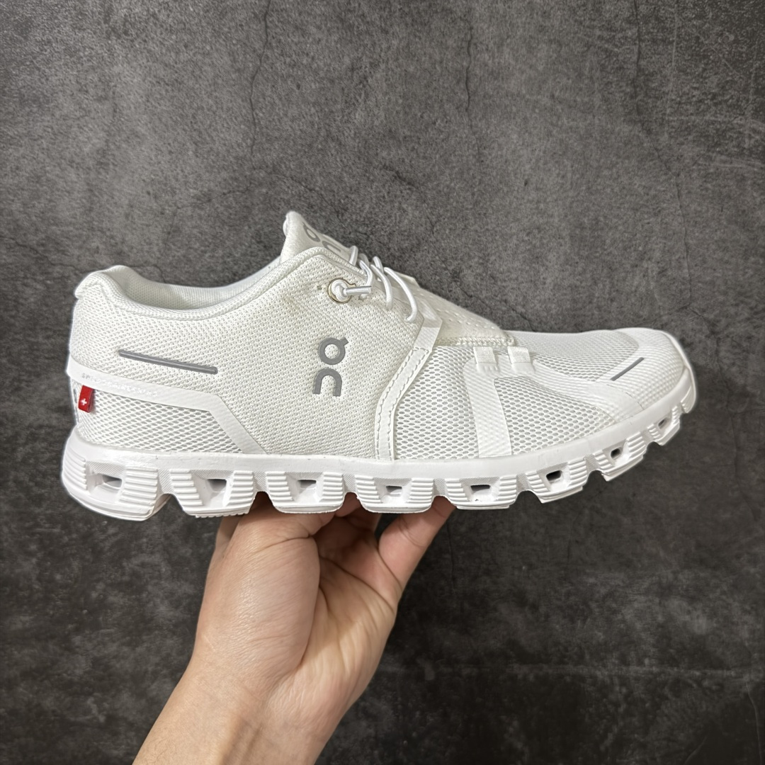 【PE福利版】On/昂跑 Cloud 5 新一代 轻量 网布透气轻量运动休闲跑鞋 脚感很舒服 鞋底柔软且包裹性好 上脚显腿长 不管休闲还是运动都很百搭 是最好看最显质感的颜色 尺码： 36-45-选品中心