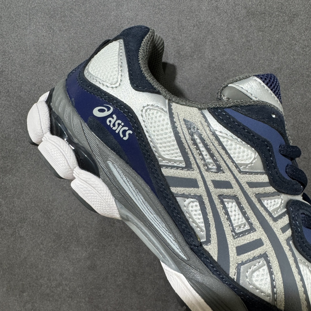 图片[6]-【公司级】Kicki Yang Zhang x Asics Gel-NYC 阿斯克斯 亚瑟士 低帮 黑银色 男女同款 科技未来Y2K户外机能风舒适时尚低邦跑步鞋 Gel-NYC运动鞋因其专业设计而备受追捧；这款鞋子的设计灵感源于经典的Asics系列，综合了Gel-Nimbus3和MC-Plusv系列的优势，鞋面采用复古感满满的皮革与织物共同打造，辅以不规则的线条设计，带来强烈的层次感；中底采用黑色搭配，搭载全掌GEL缓震胶，为穿着者提供柔软舒适的脚感，大底增加抗扭装置和GuidanceL linea重心引导线系统。 货号：1201A789-100（2023.12发售） 尺码：36 37 37.5 38 39 39.5 40 40.5 41.5 42 42.5 43.5 44 44.5 45 46 46.5 47-选品中心