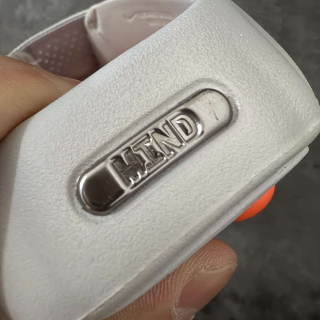 图片[4]-【PK纯原】NK Mind 001 Sail 黑科技足底按摩舒适贴合训练鞋 红色HQ4307-003 顶级版本 正确细节 1：1标配组合底 MD软底 渐变雾面大底 超高清洁度 按摩功能效果同步原版 区别市场通货 Mind 001 从神经科学中汲取灵感，打造出一款不仅外观独特，更能为穿着者带来别样感知体验的球鞋，此次新作将继续延续此核心方向。历时十年打磨的 Mind 系列，承载着 Nike 对未来鞋款的愿景呈现。系列中的每双鞋，外底均由 22 个独立泡沫结节构成，旨在模拟赤足般的体验。这些结节N通过与足底感官感受器的相互作用，从而促进人体的自然步态。 尺码：36-47.5=36 37.5 38.5 40 41 42.5 44 45 46 47.5 和官网一样偏小一码-选品中心