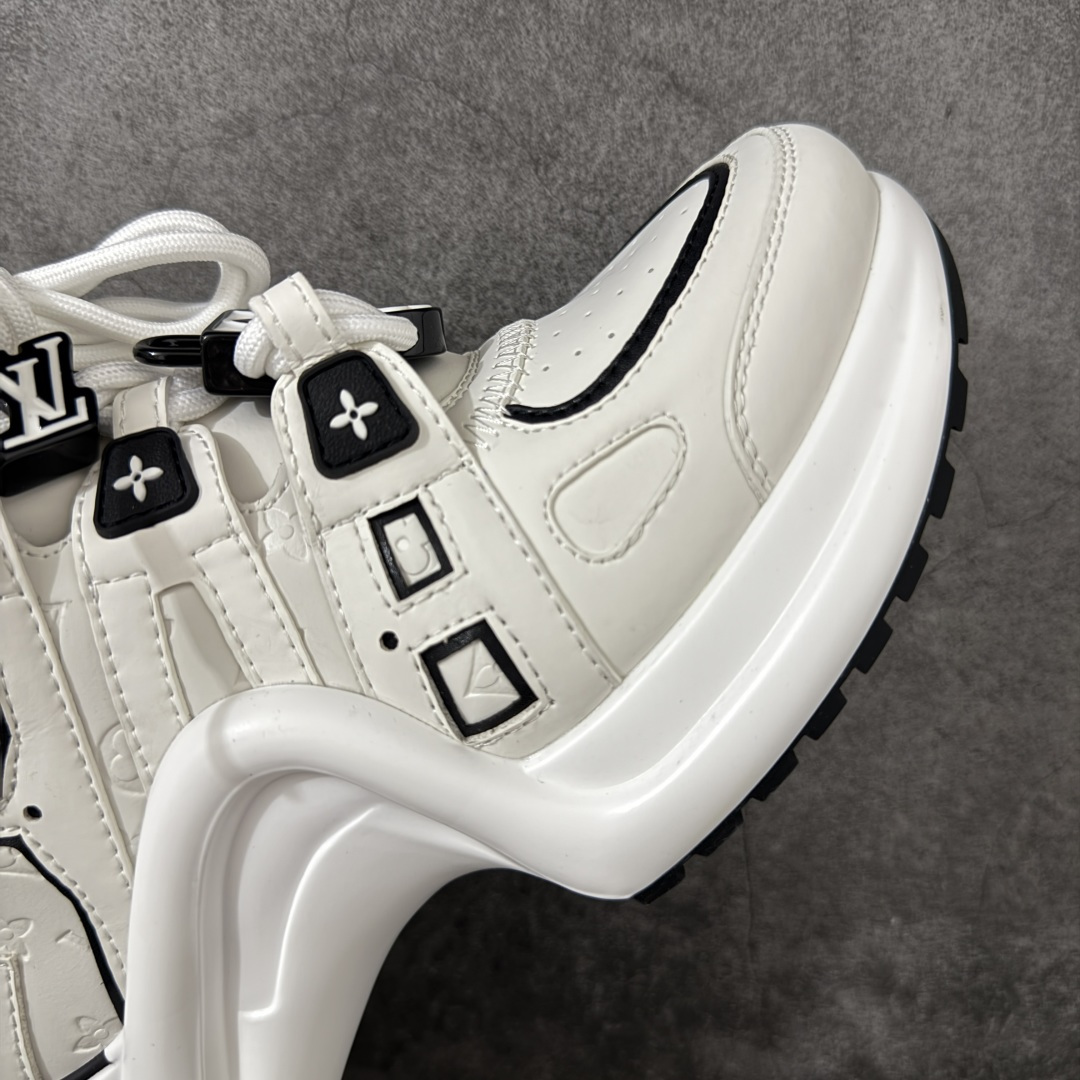 图片[6]-【YS纯原】广奢高端货Louis Vuitton 路易威登LV Archlight Sneakers系列 真皮拼色弓型拱桥底运动鞋 INS炸款 · 米兰走秀风 高奢质感 ✦ 高奢品牌走秀款 · 复古老爹＋舞蹈弓型轮廓 ✦ 升级原装5D礼盒＋全套原装配件 ✦ 支持NFC感应 · 直接跳转官网 ✦ 头层小牛皮革饰片 · 细节干净利落 ✦ 原厂网面＋真皮拼接 · 透气不闷脚 ✦ 独立开发 TPU回弹中底 · 轻量缓震 ✦ 组合 TPR耐磨大底 · 抓地稳、耐穿强 ✦ 超软皮内里＋柔软脚垫 · 上脚一秒舒适 尺码：35-39-选品中心