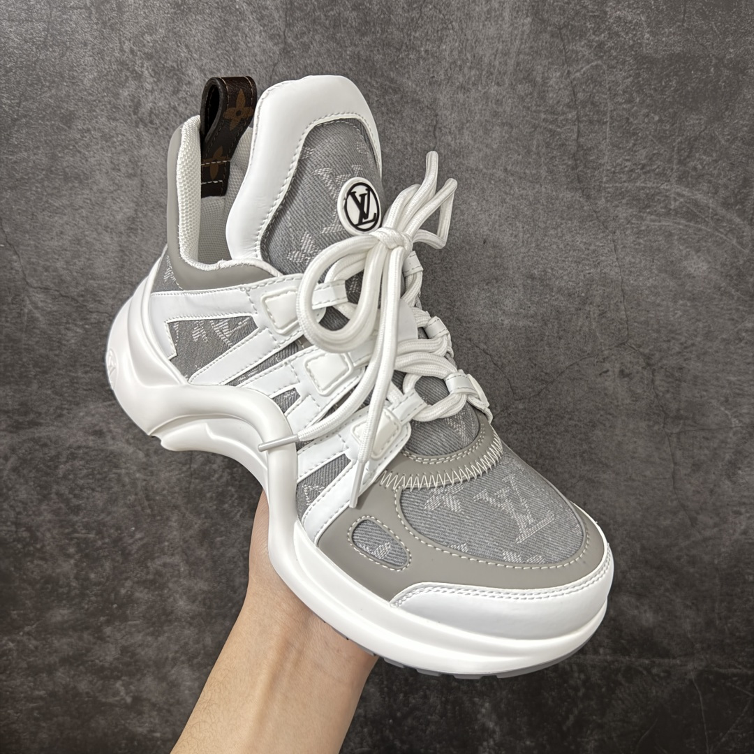 图片[3]-【YS纯原】广奢高端货Louis Vuitton 路易威登LV Archlight Sneakers系列 真皮拼色弓型拱桥底运动鞋 INS炸款 · 米兰走秀风 高奢质感 ✦ 高奢品牌走秀款 · 复古老爹＋舞蹈弓型轮廓 ✦ 升级原装5D礼盒＋全套原装配件 ✦ 支持NFC感应 · 直接跳转官网 ✦ 头层小牛皮革饰片 · 细节干净利落 ✦ 原厂网面＋真皮拼接 · 透气不闷脚 ✦ 独立开发 TPU回弹中底 · 轻量缓震 ✦ 组合 TPR耐磨大底 · 抓地稳、耐穿强 ✦ 超软皮内里＋柔软脚垫 · 上脚一秒舒适 尺码：35-39-选品中心