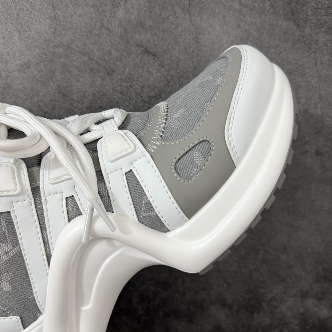 图片[6]-【YS纯原】广奢高端货Louis Vuitton 路易威登LV Archlight Sneakers系列 真皮拼色弓型拱桥底运动鞋 INS炸款 · 米兰走秀风 高奢质感 ✦ 高奢品牌走秀款 · 复古老爹＋舞蹈弓型轮廓 ✦ 升级原装5D礼盒＋全套原装配件 ✦ 支持NFC感应 · 直接跳转官网 ✦ 头层小牛皮革饰片 · 细节干净利落 ✦ 原厂网面＋真皮拼接 · 透气不闷脚 ✦ 独立开发 TPU回弹中底 · 轻量缓震 ✦ 组合 TPR耐磨大底 · 抓地稳、耐穿强 ✦ 超软皮内里＋柔软脚垫 · 上脚一秒舒适 尺码：35-39-选品中心