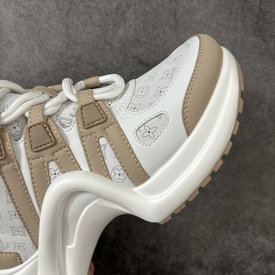 图片[6]-【YS纯原】广奢高端货Louis Vuitton 路易威登LV Archlight Sneakers系列 真皮拼色弓型拱桥底运动鞋 INS炸款 · 米兰走秀风 高奢质感 ✦ 高奢品牌走秀款 · 复古老爹＋舞蹈弓型轮廓 ✦ 升级原装5D礼盒＋全套原装配件 ✦ 支持NFC感应 · 直接跳转官网 ✦ 头层小牛皮革饰片 · 细节干净利落 ✦ 原厂网面＋真皮拼接 · 透气不闷脚 ✦ 独立开发 TPU回弹中底 · 轻量缓震 ✦ 组合 TPR耐磨大底 · 抓地稳、耐穿强 ✦ 超软皮内里＋柔软脚垫 · 上脚一秒舒适 尺码：35-39-选品中心