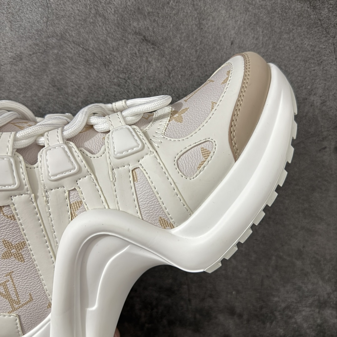 图片[6]-【YS纯原】广奢高端货Louis Vuitton 路易威登LV Archlight Sneakers系列 真皮拼色弓型拱桥底运动鞋 INS炸款 · 米兰走秀风 高奢质感 ✦ 高奢品牌走秀款 · 复古老爹＋舞蹈弓型轮廓 ✦ 升级原装5D礼盒＋全套原装配件 ✦ 支持NFC感应 · 直接跳转官网 ✦ 头层小牛皮革饰片 · 细节干净利落 ✦ 原厂网面＋真皮拼接 · 透气不闷脚 ✦ 独立开发 TPU回弹中底 · 轻量缓震 ✦ 组合 TPR耐磨大底 · 抓地稳、耐穿强 ✦ 超软皮内里＋柔软脚垫 · 上脚一秒舒适 尺码：35-39-选品中心