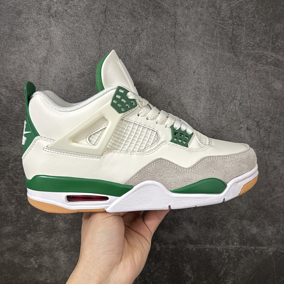 【H11纯原】SB x Air Jordan AJ4 Retro 白绿联名 DR5415-103 尺码：35.5 36 36.5 37.5 38 38.5 39 40 40.5 41 42 42.5 43 44 45 46 47.5 48.5 #纯原外贸平台特供订单 #全套原纸板楦头开发 #原厂特供材料配套加持 #确保原汁原味 完美呈现版型 #原档数据独家私模大底 #男女鞋同步官方开发至47.5 #原装进口轻量化鞋垫 #进口港宝加持 后跟自然饱满 还原公司包裹性 #鞋面采用原装数据贴合技术 #全方位贴合包裹脚型 #鞋跟部鞋底牵引设计 #提供强大的抓地性能 #更适应不同实战场地路面-选品中心