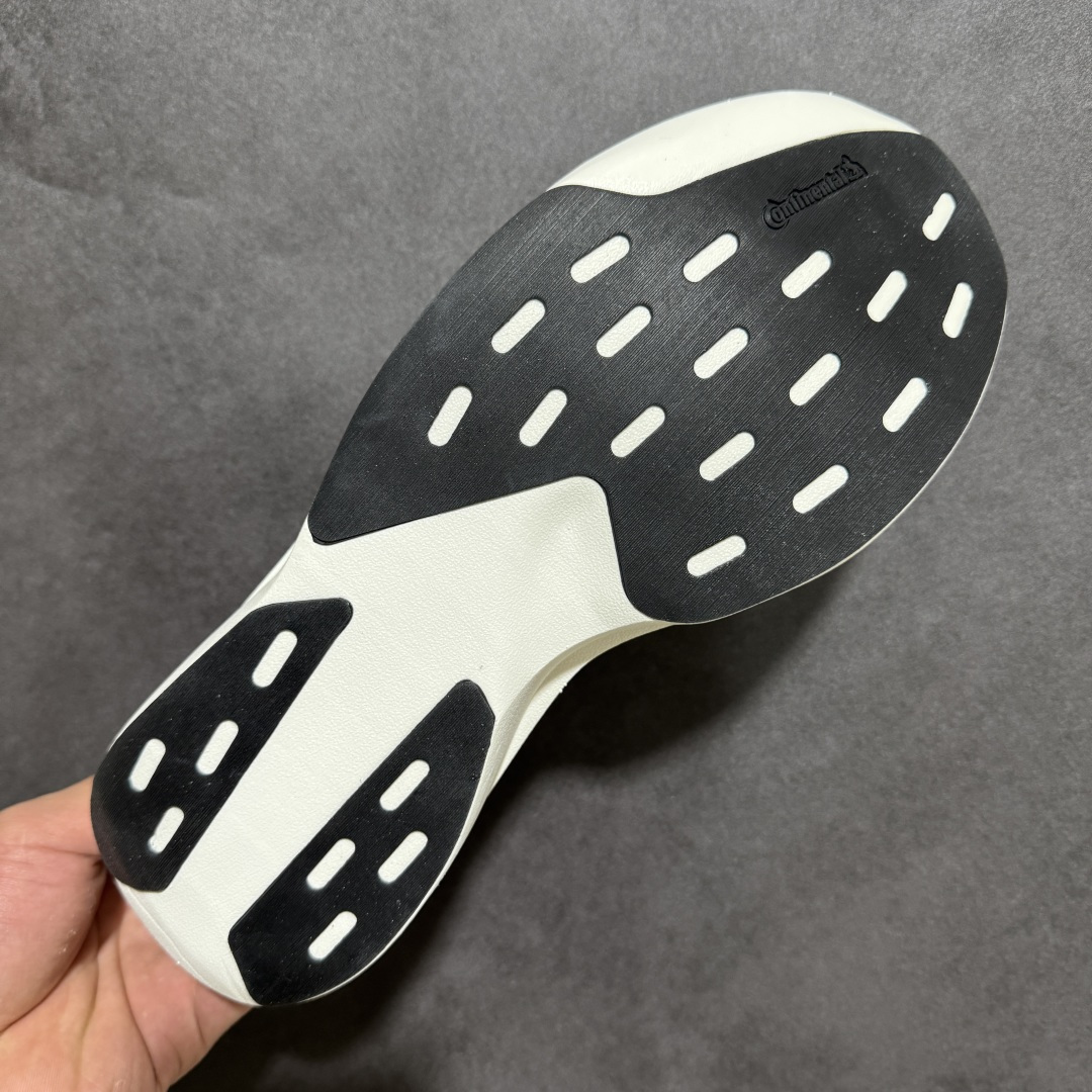 图片[9]-【公司级】阿迪达斯 ADIDAS ADIZERO EVO SL 72 运动舒适防滑耐磨 低帮跑步鞋 内置碳板 阿迪达斯革新力作!「破纪录轻跑鞋」adiZero Adios Pro EVO 极致轻盈的Lightweight Upper设计,带来近乎裸足的舒适体验。中底采用尖端科技，Lightstrike Pro材料经过精细调校，实现卓越缓震与轻量化的完美结合。 货号： CJ2150 尺码： 36-45含半码 编码： XSB220230-选品中心