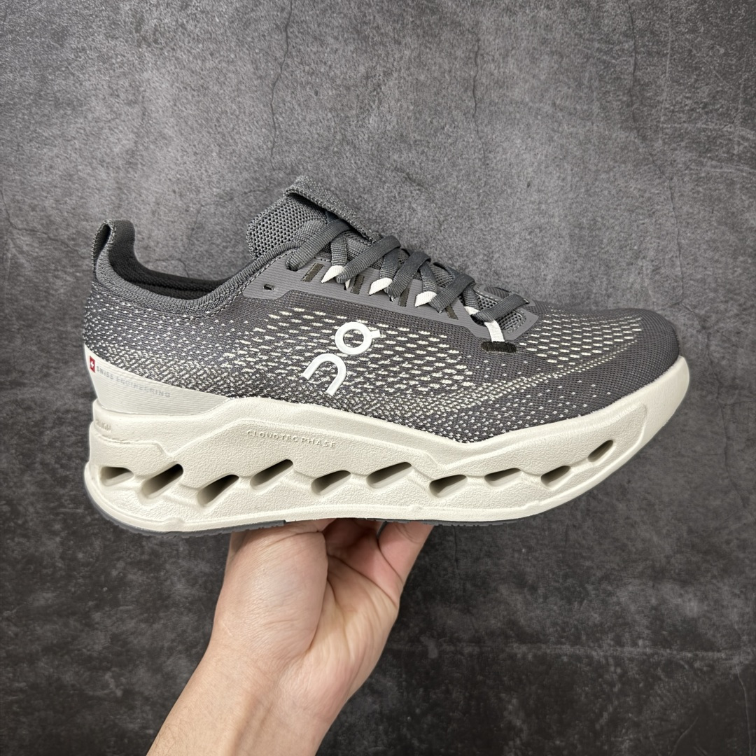 【PZ纯原】昂跑On Cloudsurfer Max CNY 纯原版本 特别推荐 做工版型材质非常到位 原数据开发纸版楦型 采用人体工程超薄透气网织布鞋面材质 搭镂空CloudTec®️科技泡棉缓震(4.5cm厘米)加厚中底 外置耐磨防滑橡胶底片 好看好穿 尺码：​36-46含半码出货 ​-选品中心