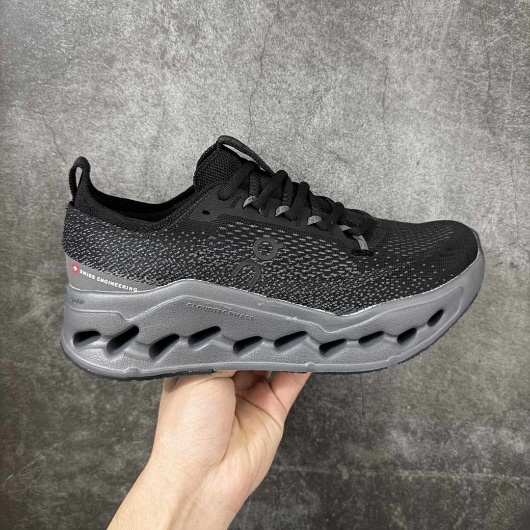 【PZ纯原】昂跑On Cloudsurfer Max CNY 纯原版本 特别推荐 做工版型材质非常到位 原数据开发纸版楦型 采用人体工程超薄透气网织布鞋面材质 搭镂空CloudTec®️科技泡棉缓震(4.5cm厘米)加厚中底 外置耐磨防滑橡胶底片 好看好穿 尺码：​36-46含半码出货 ​-选品中心