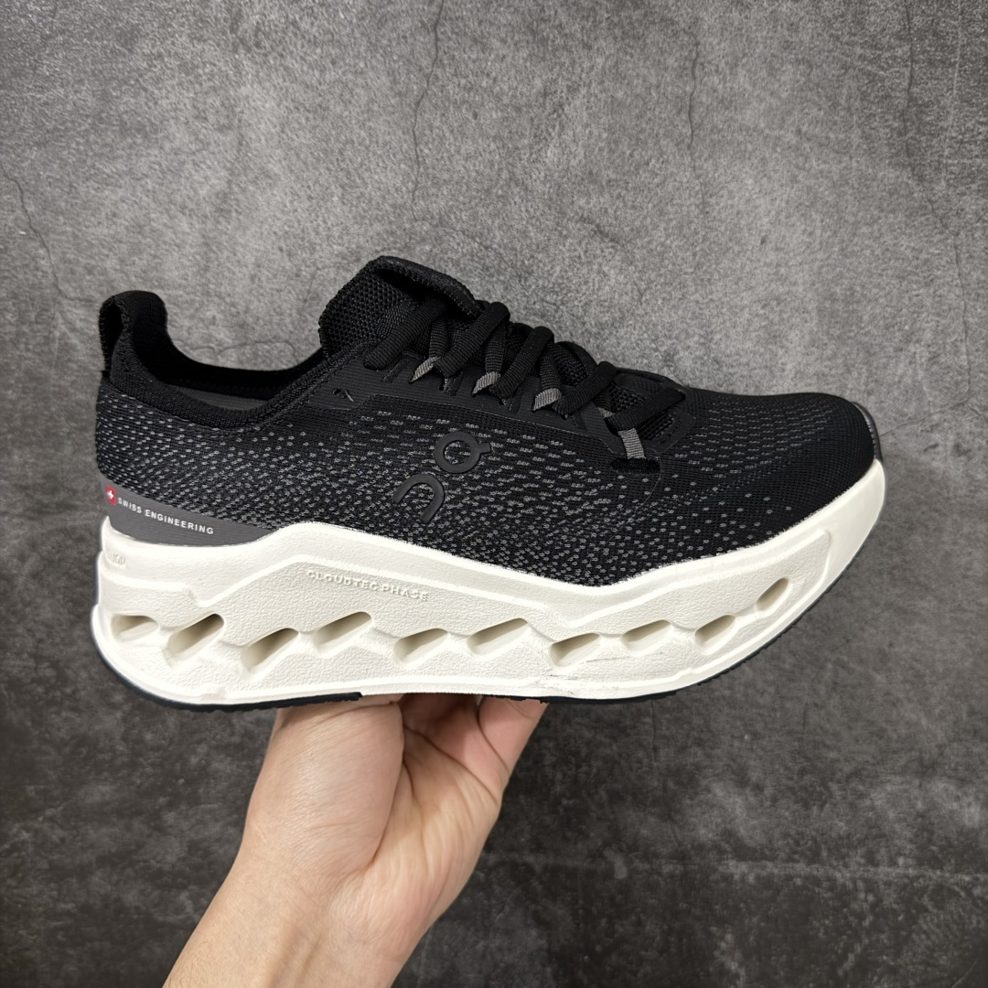 【PZ纯原】昂跑On Cloudsurfer Max CNY 纯原版本 特别推荐 做工版型材质非常到位 原数据开发纸版楦型 采用人体工程超薄透气网织布鞋面材质 搭镂空CloudTec®️科技泡棉缓震(4.5cm厘米)加厚中底 外置耐磨防滑橡胶底片 好看好穿 尺码：​36-46含半码出货 ​-选品中心