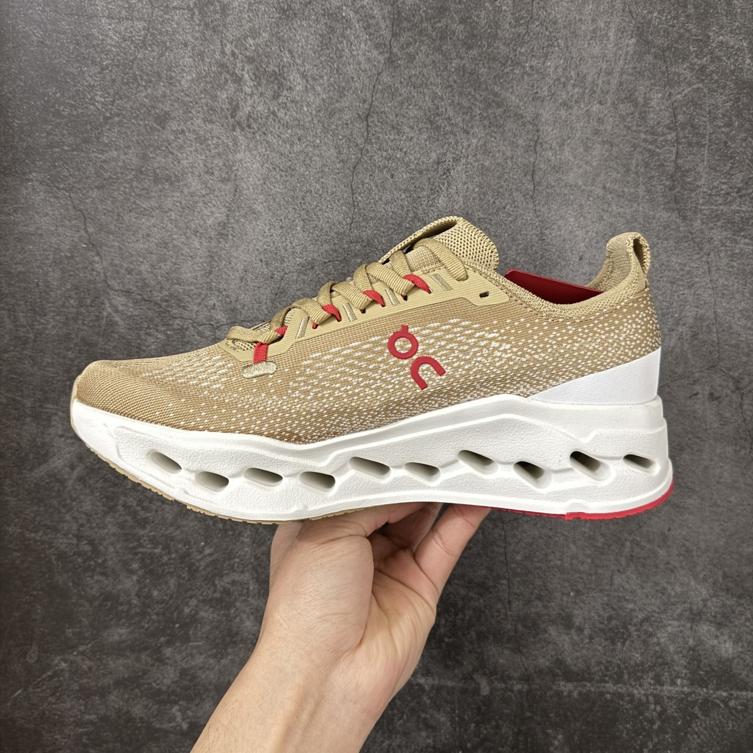 图片[2]-【PZ纯原】昂跑On Cloudsurfer Max CNY 马年限定 纯原版本 特别推荐 做工版型材质非常到位 原数据开发纸版楦型 采用人体工程超薄透气网织布鞋面材质 搭镂空CloudTec®️科技泡棉缓震(4.5cm厘米)加厚中底 外置耐磨防滑橡胶底片 好看好穿 尺码：​36-46含半码出货 ​-选品中心