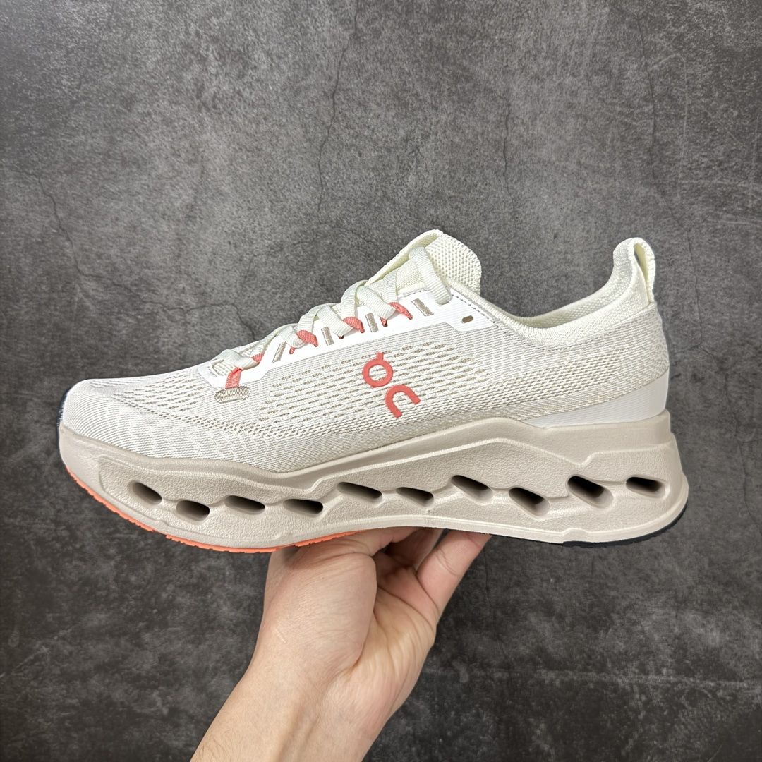 图片[2]-【PZ纯原】昂跑On Cloudsurfer Max CNY 马年限定 纯原版本 特别推荐 做工版型材质非常到位 原数据开发纸版楦型 采用人体工程超薄透气网织布鞋面材质 搭镂空CloudTec®️科技泡棉缓震(4.5cm厘米)加厚中底 外置耐磨防滑橡胶底片 好看好穿 尺码：​36-46含半码出货 ​-选品中心