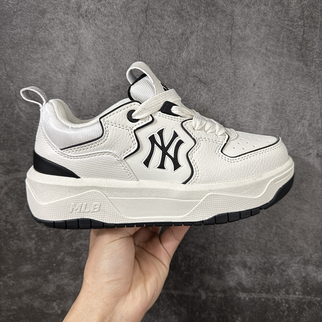 【纯原升级版】韩国洋基队NY大标潮流老爹鞋 MLB小白鞋市面上唯一顶级纯原版本 原材料打造 原楦原档案数据开发版型 完美鞋头弧度/后套收口效果🆚市面文案版本‼️ 原厂立体填充鞋舌海绵 中底注胶孔原数据开发模具大底 原厂转印标 保证不掉字 内增高6cm 原厂1：1模具开发 原厂进口纳米材质 原厂 全套手提袋 原盒雷射防伪标包装 天猫订单品质 官网尺码35-45-选品中心