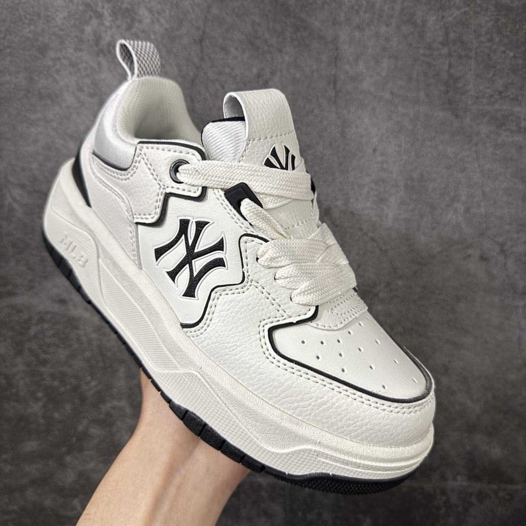 图片[3]-【纯原升级版】韩国洋基队NY大标潮流老爹鞋 MLB小白鞋市面上唯一顶级纯原版本 原材料打造 原楦原档案数据开发版型 完美鞋头弧度/后套收口效果🆚市面文案版本‼️ 原厂立体填充鞋舌海绵 中底注胶孔原数据开发模具大底 原厂转印标 保证不掉字 内增高6cm 原厂1：1模具开发 原厂进口纳米材质 原厂 全套手提袋 原盒雷射防伪标包装 天猫订单品质 官网尺码35-45-选品中心