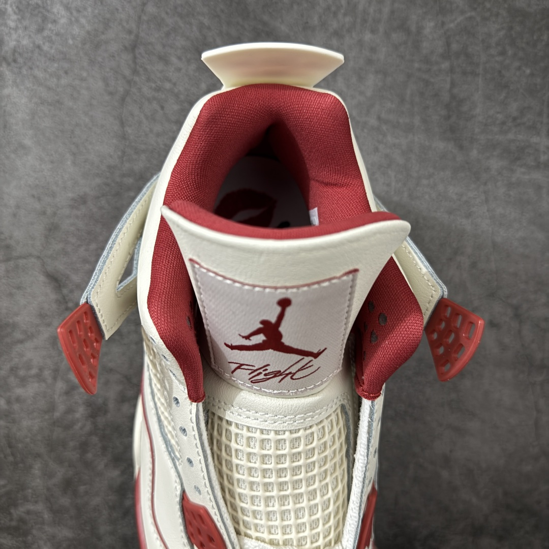 图片[8]-【DT纯原版】Air Jordan 4 Retro \”Valentine\’s Day\” AJ4 乔丹4代红色情人节 货号：HV0823-108 大厂出品 原厂原材料打造 市场天花板级别货品 欢迎对比品鉴‼️ 鞋身整体以米白色皮革为主，搭配米白色的鞋带，让鞋子看起来更有整体感。鞋侧身米白色格网透出米白色内层，鞋舌顶端米白的标签，以红色Jumpman Logoo以及Flight刺绣字样，彰显球鞋身份；鞋带孔部位的TPU装饰采用红色呈现，更具细节感。鞋帮部分和后跟位置的提环使用米白色TPU材质，给鞋身带来更多色彩层次感；最特别的地方还是鞋舌内侧和鞋垫上，加入了口红唇印图案，进一步烘托情人节的甜蜜气氛。后跟及外底Jumpman Loggo均采用红色点缀，中底使用红色妆点，复古米白色橡胶外底的设计，最后以搭载有开窗式Air Sole气垫的中底进行收尾。 货号：HV0823-108 尺码： 40 40.5 41 42 42.5 43 44 44.5 45 46 47.5-选品中心