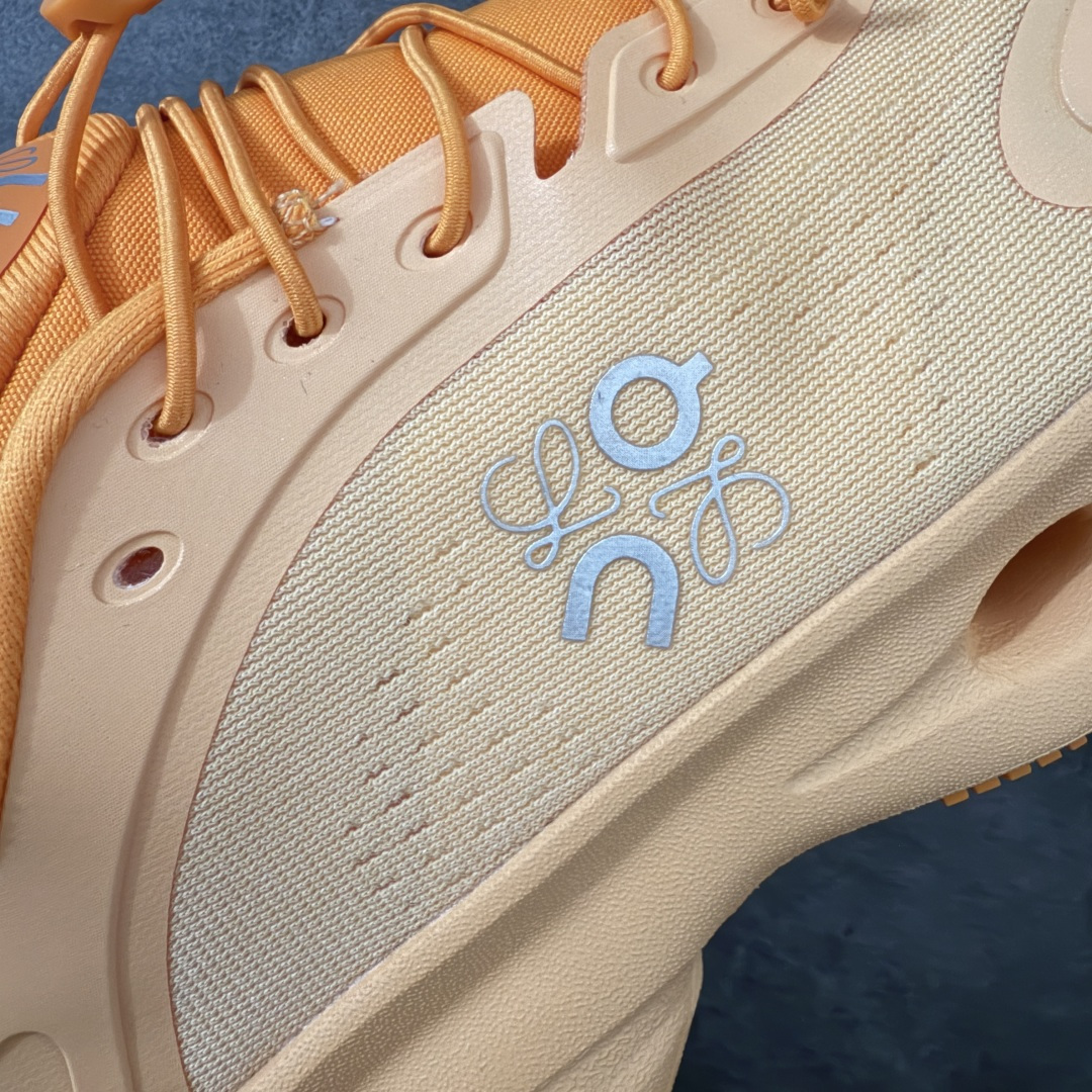 图片[4]-【莞产顶级】LOEWE罗意威 x ON昂跑 联名款 Cloudsolo系列 •原鞋一致橡胶底 原版高弹MD 加爆米花料 •正确后跟小蛮腰 •Logo立体有光泽度 •正确鞋头饱满立体 •鞋舌TPU立体高频 •正确鞋面网布多层厚实材料 •后跟织带高频立体 织带上浆加硬 •正确鞋带头滴胶柔软 •正确鞋垫前薄后厚有弹性（欧奈斯材料，非普通海玻璃） 尺码：36 36.5 37 37.5 38 38.5 39 40 40.5 41 42 42.5 43 44 44.5 45 46（真半码）-选品中心