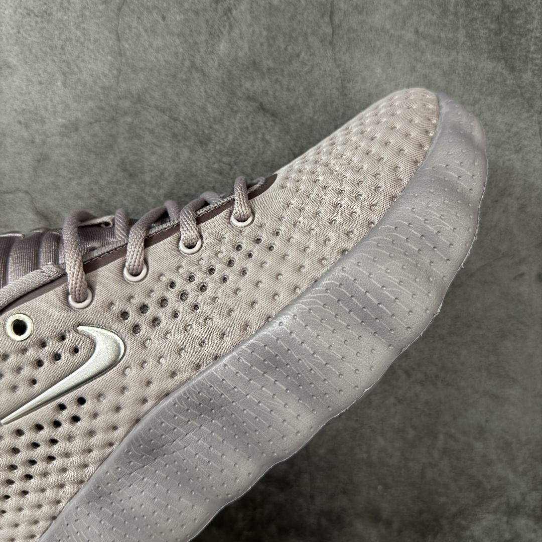 图片[6]-【公司级】NK Mind 002 黑科技足底按摩舒适贴合训练鞋 HQ4310-200 该系列首作 Mind 001 从神经科学中汲取灵感，打造出一款不仅外观独特，更能为穿着者带来别样感知体验的球鞋，此次新作将继续延续此核心方向。历时十年打磨的 Mind 系列，承载着 Nike 对未来鞋款的愿景呈现。系列中的每双鞋，外底均由 22 个独立泡沫结节构成，旨在模拟赤足般的体验。这些结节通过与足底感官感受器的相互作用，从而促进人体的自然步态。 尺码：36 36.5 37.5 38 38.5 39 40 40.5 41 42 42.5 43 44 44.5 45-选品中心