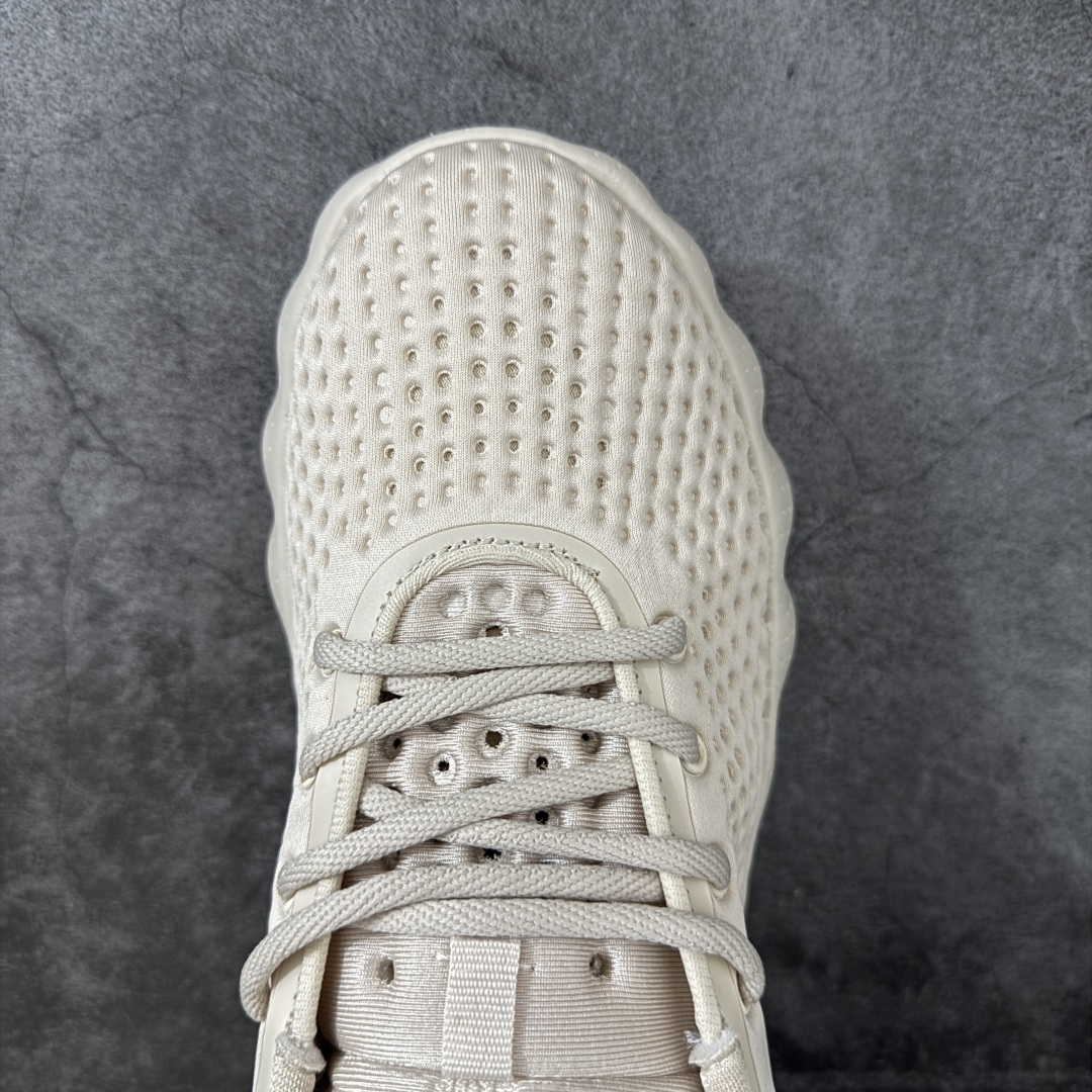 图片[5]-【公司级】NK Mind 002 黑科技足底按摩舒适贴合训练鞋 HQ4308-200 该系列首作 Mind 001 从神经科学中汲取灵感，打造出一款不仅外观独特，更能为穿着者带来别样感知体验的球鞋，此次新作将继续延续此核心方向。历时十年打磨的 Mind 系列，承载着 Nike 对未来鞋款的愿景呈现。系列中的每双鞋，外底均由 22 个独立泡沫结节构成，旨在模拟赤足般的体验。这些结节通过与足底感官感受器的相互作用，从而促进人体的自然步态。 尺码：36 36.5 37.5 38 38.5 39 40 40.5 41 42 42.5 43 44 44.5 45-选品中心