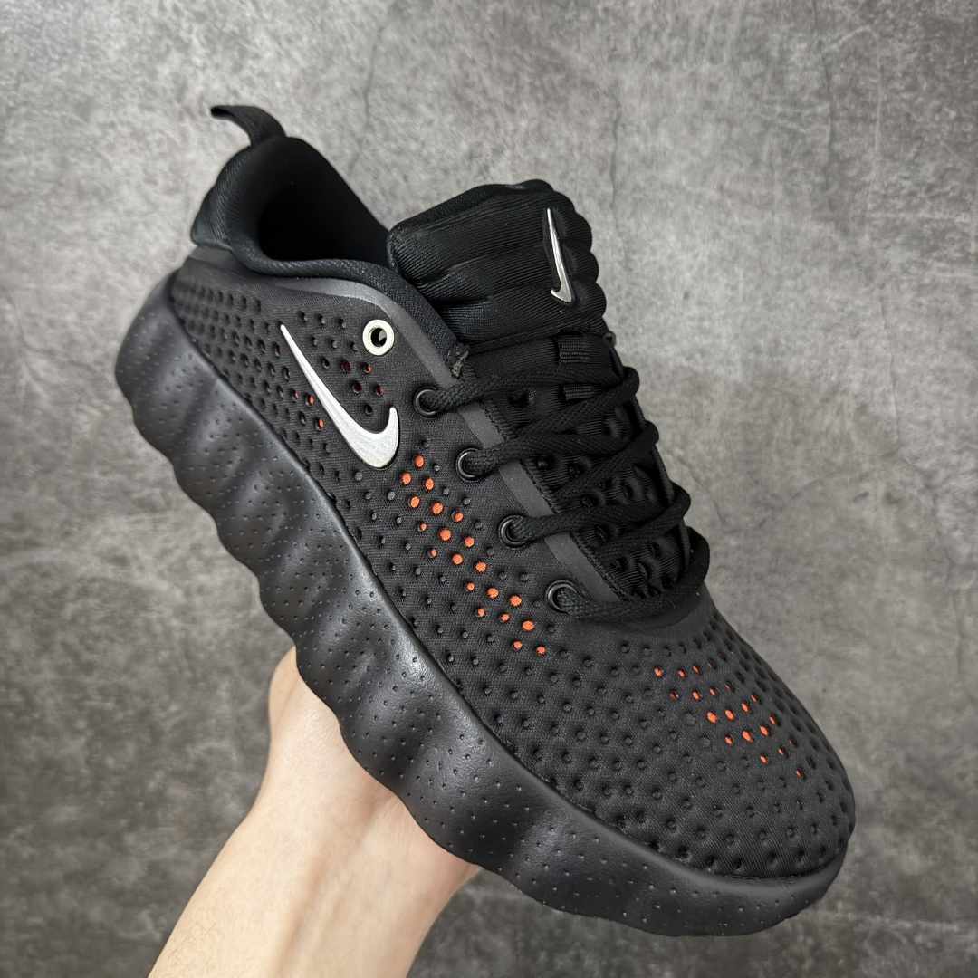图片[3]-【公司级】NK Mind 002 黑科技足底按摩舒适贴合训练鞋 HQ4308-001 该系列首作 Mind 001 从神经科学中汲取灵感，打造出一款不仅外观独特，更能为穿着者带来别样感知体验的球鞋，此次新作将继续延续此核心方向。历时十年打磨的 Mind 系列，承载着 Nike 对未来鞋款的愿景呈现。系列中的每双鞋，外底均由 22 个独立泡沫结节构成，旨在模拟赤足般的体验。这些结节通过与足底感官感受器的相互作用，从而促进人体的自然步态。 尺码：36 36.5 37.5 38 38.5 39 40 40.5 41 42 42.5 43 44 44.5 45-选品中心