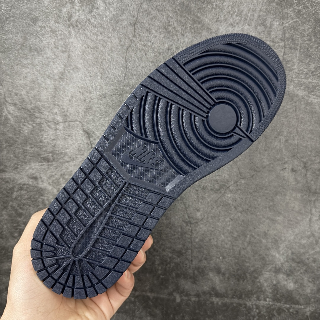 图片[9]-【DT纯原】Air Jordan 1 AJ1 乔一 低帮复古篮球鞋 男女同款 蓝白色 IO7448-400  市面中低帮最具代表性版本没有之一 口碑大厂出品 品控大底版型不断改良更新 全套原纸板楦头开发 确保原汁原味 完美呈现版型 完美零毛边处理 原厂内置全掌气垫 价格定位良心 平台专用代工流水线出品 一眼公司既视感 拿到手的一瞬间就与众不同 碾压市面所有版本 全部原鞋开发 每一个配色都会采购原鞋确认细节 打破市面看图做货无好货之说 尺码：35.5-46-选品中心