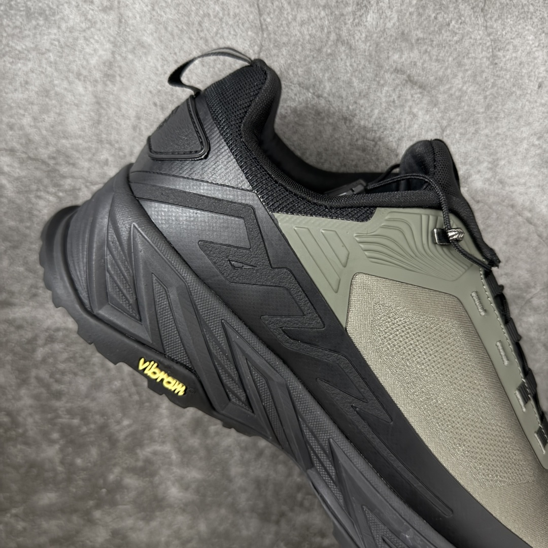 图片[7]-【纯原版】可隆KOLON SPORT Move Alpha 舒适柔软 防水支撑轻便回弹 低帮 徒步鞋 黑绿色 脚感软到像踩云朵☁️—鞋面柔软贴合脚型，走石子路也不硌脚；防滑V黄金大底纹路深似锯齿，泥地、陡坡都稳稳拿捏，下雨天也不怕打滑。黑色耐脏又百搭，日常穿去上班是低调质感，进山徒步是可靠装备，从城市到山野，一双鞋承包所有 “出走计划” 尺码：39-45-选品中心
