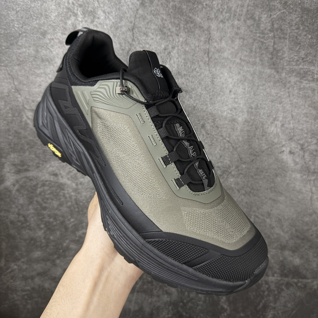 图片[3]-【纯原版】可隆KOLON SPORT Move Alpha 舒适柔软 防水支撑轻便回弹 低帮 徒步鞋 黑绿色 脚感软到像踩云朵☁️—鞋面柔软贴合脚型，走石子路也不硌脚；防滑V黄金大底纹路深似锯齿，泥地、陡坡都稳稳拿捏，下雨天也不怕打滑。黑色耐脏又百搭，日常穿去上班是低调质感，进山徒步是可靠装备，从城市到山野，一双鞋承包所有 “出走计划” 尺码：39-45-选品中心