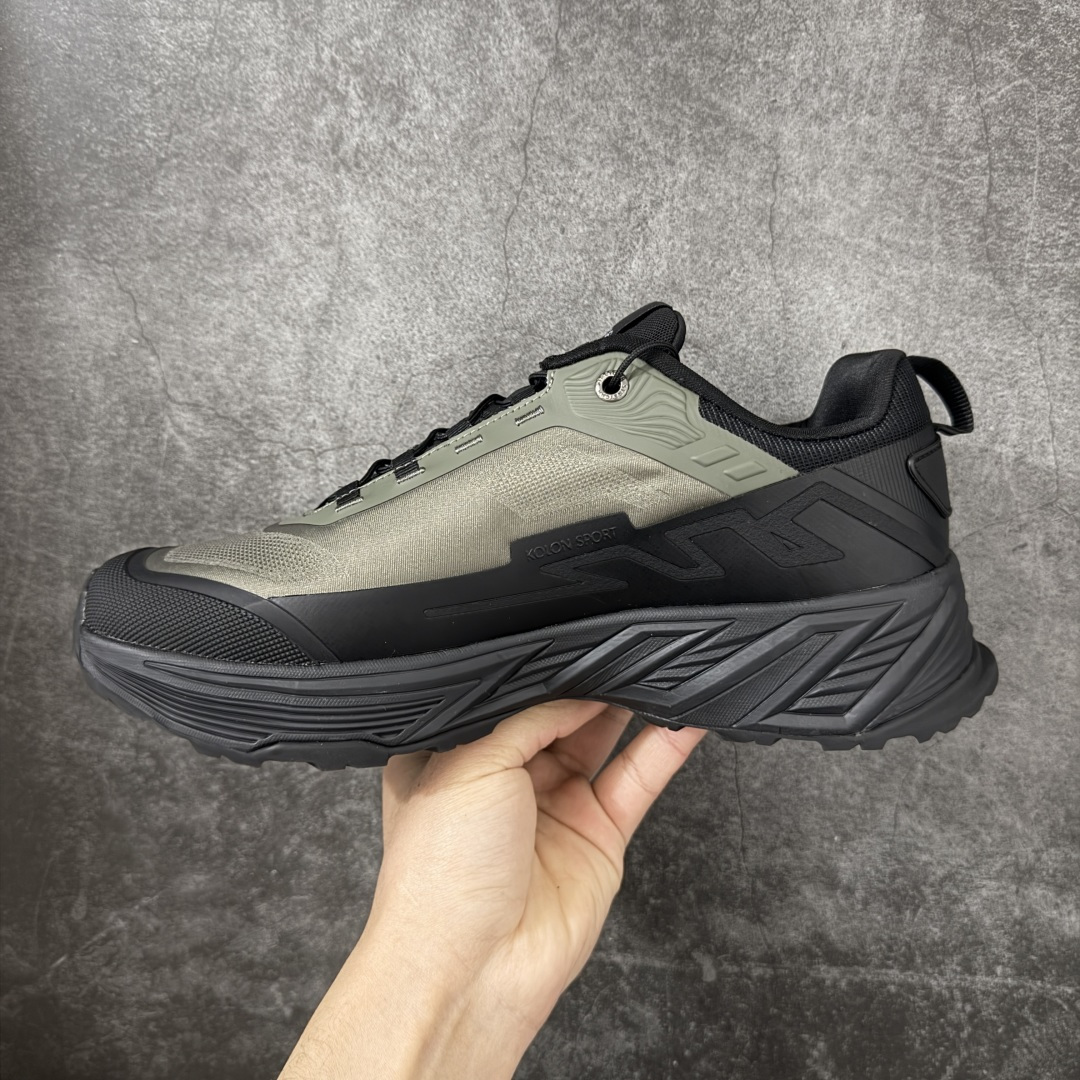 图片[2]-【纯原版】可隆KOLON SPORT Move Alpha 舒适柔软 防水支撑轻便回弹 低帮 徒步鞋 黑绿色 脚感软到像踩云朵☁️—鞋面柔软贴合脚型，走石子路也不硌脚；防滑V黄金大底纹路深似锯齿，泥地、陡坡都稳稳拿捏，下雨天也不怕打滑。黑色耐脏又百搭，日常穿去上班是低调质感，进山徒步是可靠装备，从城市到山野，一双鞋承包所有 “出走计划” 尺码：39-45-选品中心