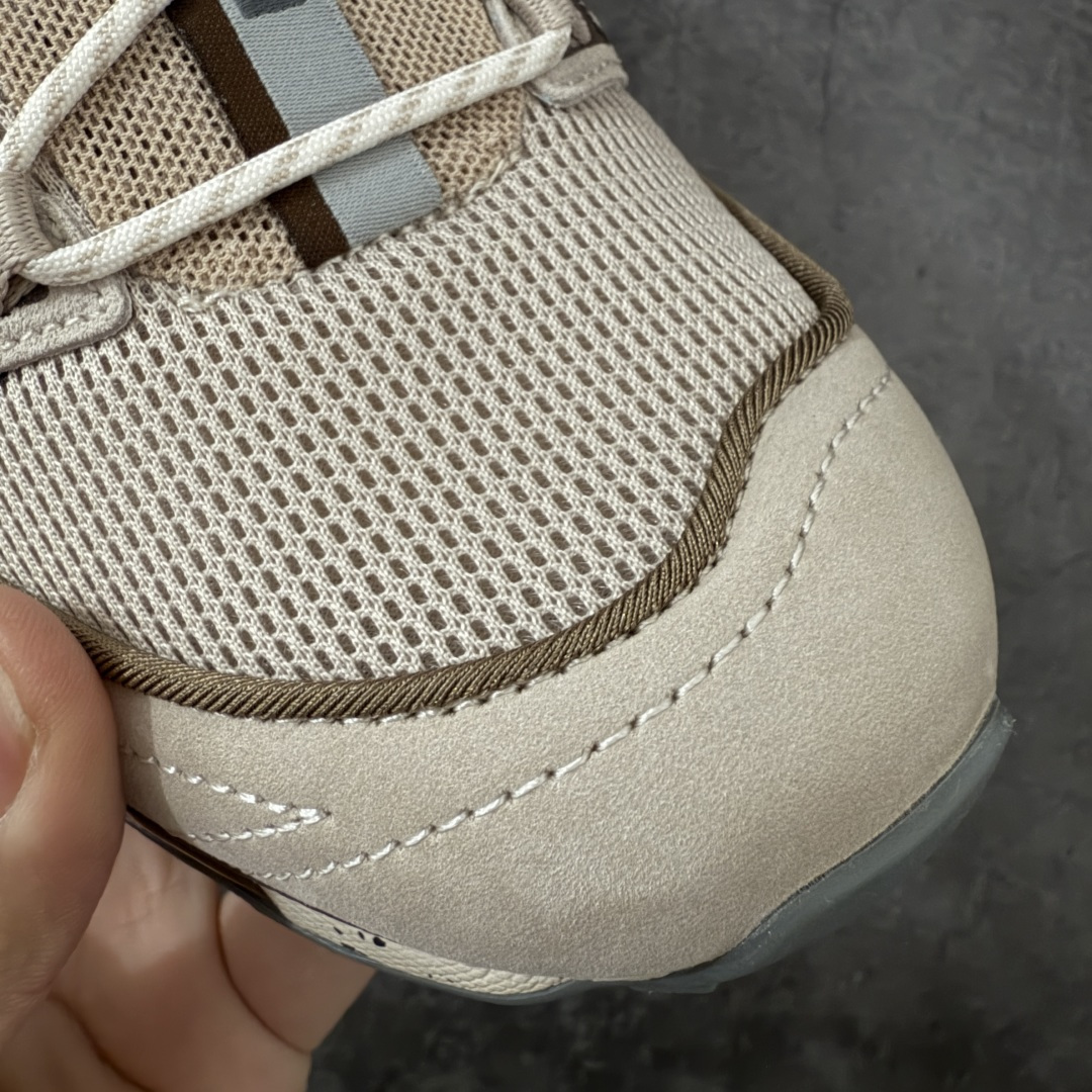 图片[5]-【纯原版】 Salomon XT-6 萨洛蒙复古潮流户外机能登山跑鞋 477947 纯原外贸平台特供订单 耗时半年巨作 全套原纸板楦头开发 原厂特供网布配套加持 确保原汁原味 完美呈现版型 原档数据独家私模五层组合大底 原装Ortholite轻量化鞋垫 中底布带钢印编号 原厂TPU锁扣 进口港宝加持 后跟自然饱满 还原公司包裹性 鞋面以“锯齿”状的包裹系统呈现 在基色底之下加入了各种色点缀 将公司的最新技术和时尚前卫的造型融入耐用的长跑款式中 鞋面由 TPU 薄膜制成 并焊接在高耐磨网眼上 使其既时尚又坚固 由 ACS底盘支撑 可增强稳定性和支撑力 以及由橡胶凸耳 Contragrip外底覆盖的 EVA 缓冲中底 旨在应对崎岖的地形 鞋舌上的彩色Salomon 标签、Quicklace 系统以及鞋头、鞋舌和鞋跟上的附加品牌使细节更加完美 让穿着者可以轻松驾驭户外与通勤下的任何运动生活场景 无缝鞋身户外随意纵横 颜值与脚感兼备 出街通勤 绝对非常吸睛 你值得拥有 尺码：36 36.5 37.5 38 38.5 39 40 40.5 41 42 42.5 43 44 44.5 45-选品中心