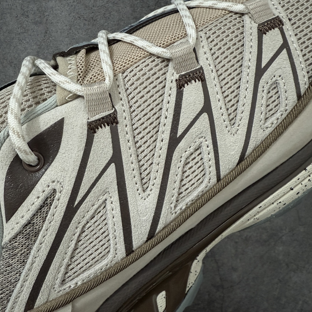 图片[4]-【纯原版】 Salomon XT-6 萨洛蒙复古潮流户外机能登山跑鞋 477947 纯原外贸平台特供订单 耗时半年巨作 全套原纸板楦头开发 原厂特供网布配套加持 确保原汁原味 完美呈现版型 原档数据独家私模五层组合大底 原装Ortholite轻量化鞋垫 中底布带钢印编号 原厂TPU锁扣 进口港宝加持 后跟自然饱满 还原公司包裹性 鞋面以“锯齿”状的包裹系统呈现 在基色底之下加入了各种色点缀 将公司的最新技术和时尚前卫的造型融入耐用的长跑款式中 鞋面由 TPU 薄膜制成 并焊接在高耐磨网眼上 使其既时尚又坚固 由 ACS底盘支撑 可增强稳定性和支撑力 以及由橡胶凸耳 Contragrip外底覆盖的 EVA 缓冲中底 旨在应对崎岖的地形 鞋舌上的彩色Salomon 标签、Quicklace 系统以及鞋头、鞋舌和鞋跟上的附加品牌使细节更加完美 让穿着者可以轻松驾驭户外与通勤下的任何运动生活场景 无缝鞋身户外随意纵横 颜值与脚感兼备 出街通勤 绝对非常吸睛 你值得拥有 尺码：36 36.5 37.5 38 38.5 39 40 40.5 41 42 42.5 43 44 44.5 45-选品中心