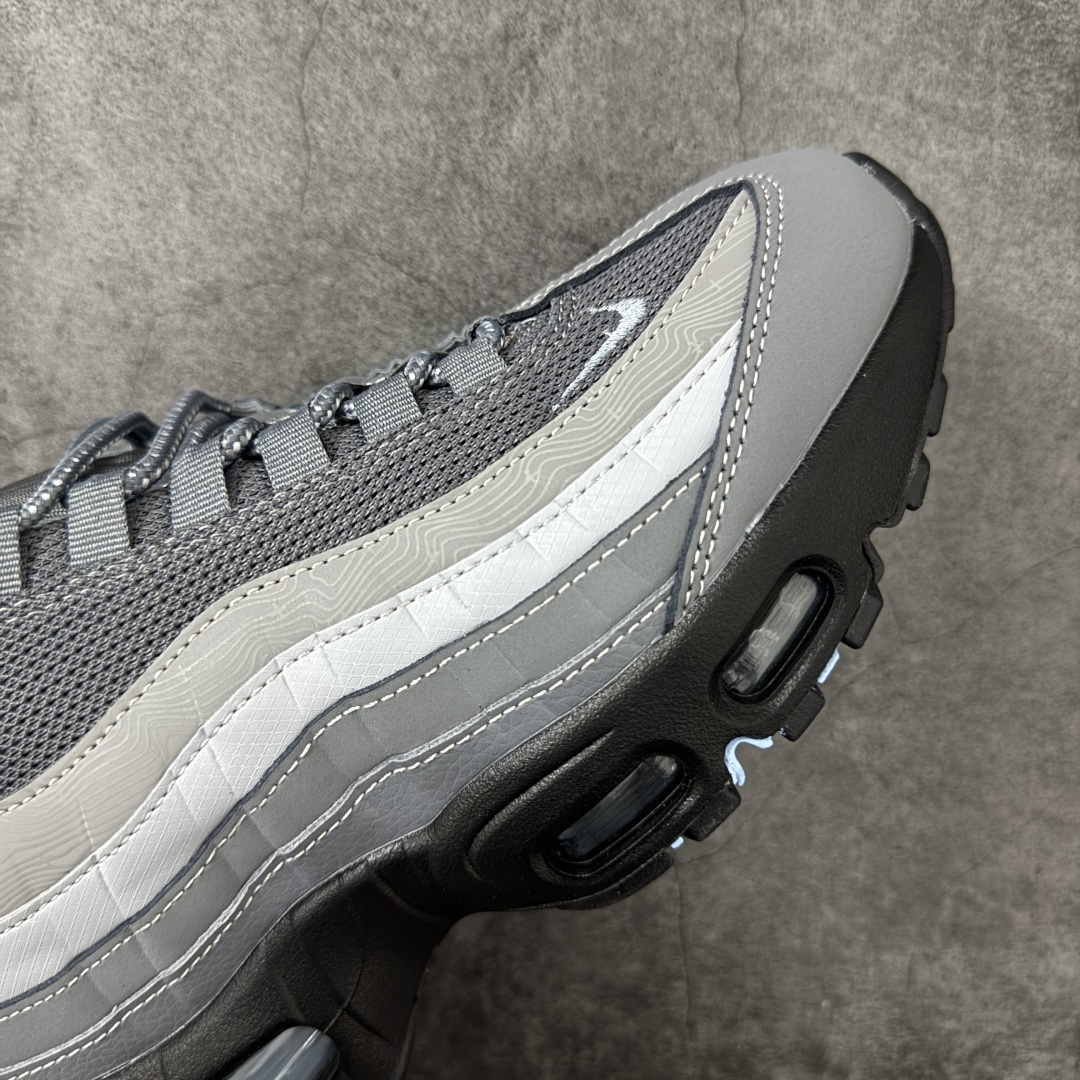 图片[6]-【顶级芯片版】Nike Air Max 95 黑灰色 货号：IB7682-001 顶级版 开发数月 原版开发 多道QC质检 鞋型完美复刻 原厂级别工艺 正确色卡 正确气垫蓝光 正确大底 独家私模 采用进口头层牛皮拼接 定位高端市场 行业标杆工艺 尺码：40 40.5 41 42 42.5 43 44 44.5 45 46-选品中心