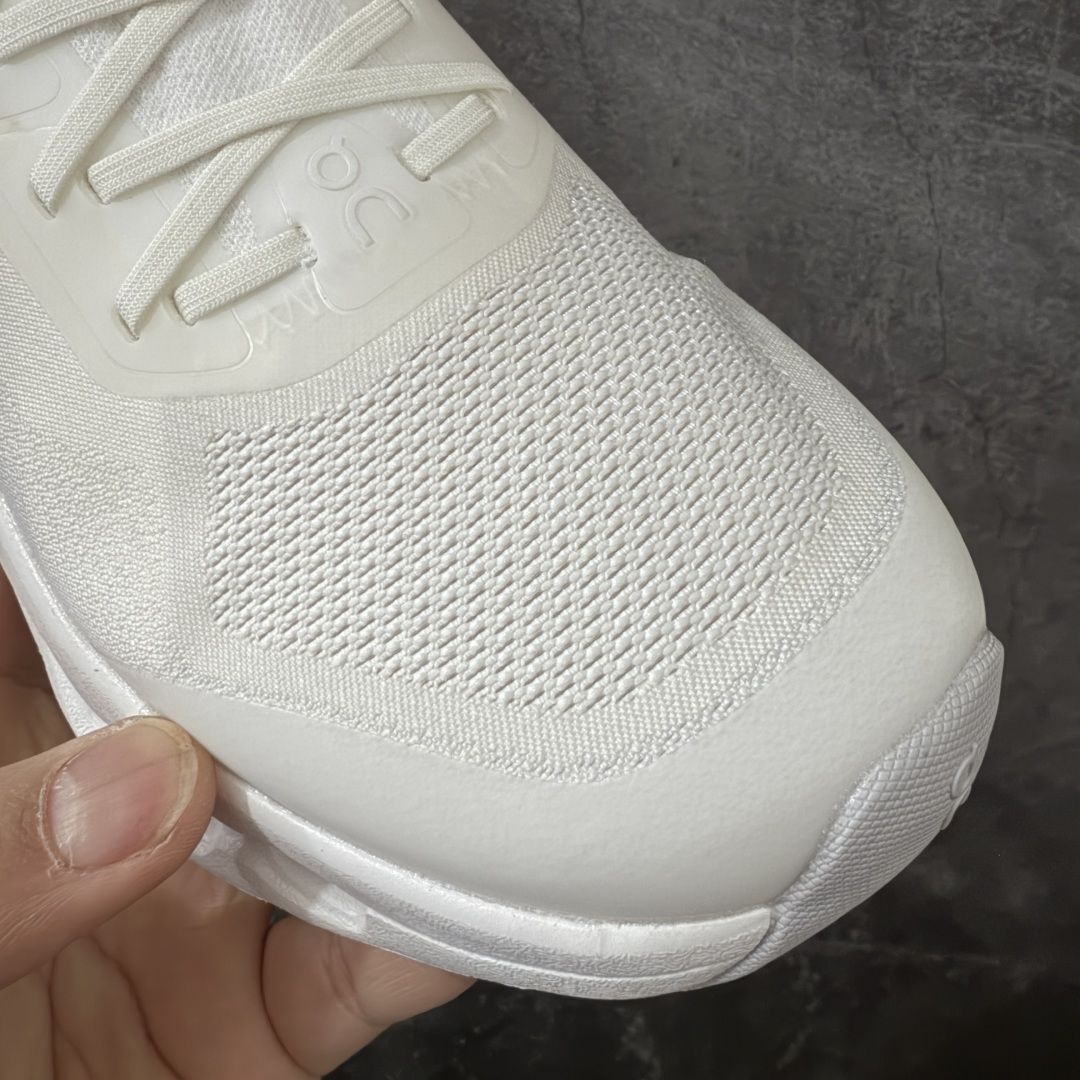 图片[5]-【OG纯原】ON昂跑系列 CLOUDTILT Moon 系列 户外街头机能风跑步鞋 大厂出品 原版有1比1打造 配件齐全 外贸专供 尺码最大做到47码 市面最高还原度版本 打造最强品质 没有之一 鞋面采用一体成型布料 有弹性非常透气 鞋底是镂空设计 运用了CLOUDTILT专利技术 弹力十足 毫无负重感 适合日常长距离行走或者休闲旅游 跑步 尺码 36 36.5 37.5 38 38.5 39 40 40.5 41 42 42.5 43 44 44.5 45 46 47-选品中心