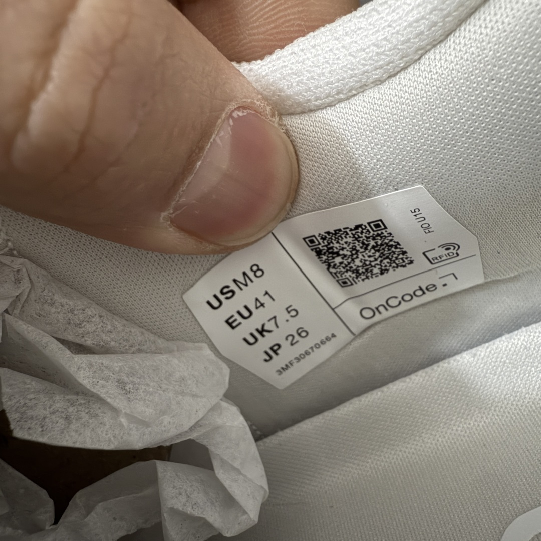 图片[7]-【OG纯原】ON昂跑系列 CLOUDTILT Moon 系列 户外街头机能风跑步鞋 大厂出品 原版有1比1打造 配件齐全 外贸专供 尺码最大做到47码 市面最高还原度版本 打造最强品质 没有之一 鞋面采用一体成型布料 有弹性非常透气 鞋底是镂空设计 运用了CLOUDTILT专利技术 弹力十足 毫无负重感 适合日常长距离行走或者休闲旅游 跑步 尺码 36 36.5 37.5 38 38.5 39 40 40.5 41 42 42.5 43 44 44.5 45 46 47-选品中心