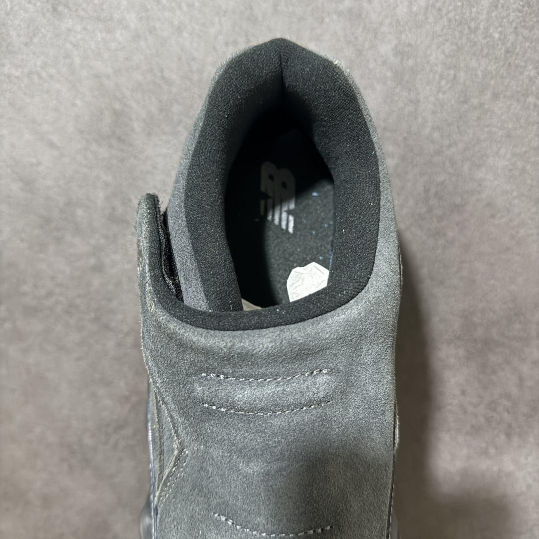 图片[6]-【福利特价】New Balance 8040 融合设计款 减震防滑耐磨透气休闲跑运动鞋 New Balance 8040虽然这款运动鞋的上半部分是全新的 但下半部分则直接沿用了2022年的9060型号 中底采用厚重设计 融合了Abzorb 技术 增加了弹性 它还配有SBS 缓冲垫和抓地力强的橡胶外底 货号：U8040UOA 尺码：39.5 40 40.5 41.5 42 42.5 43 44 44.5 45 46 47-选品中心