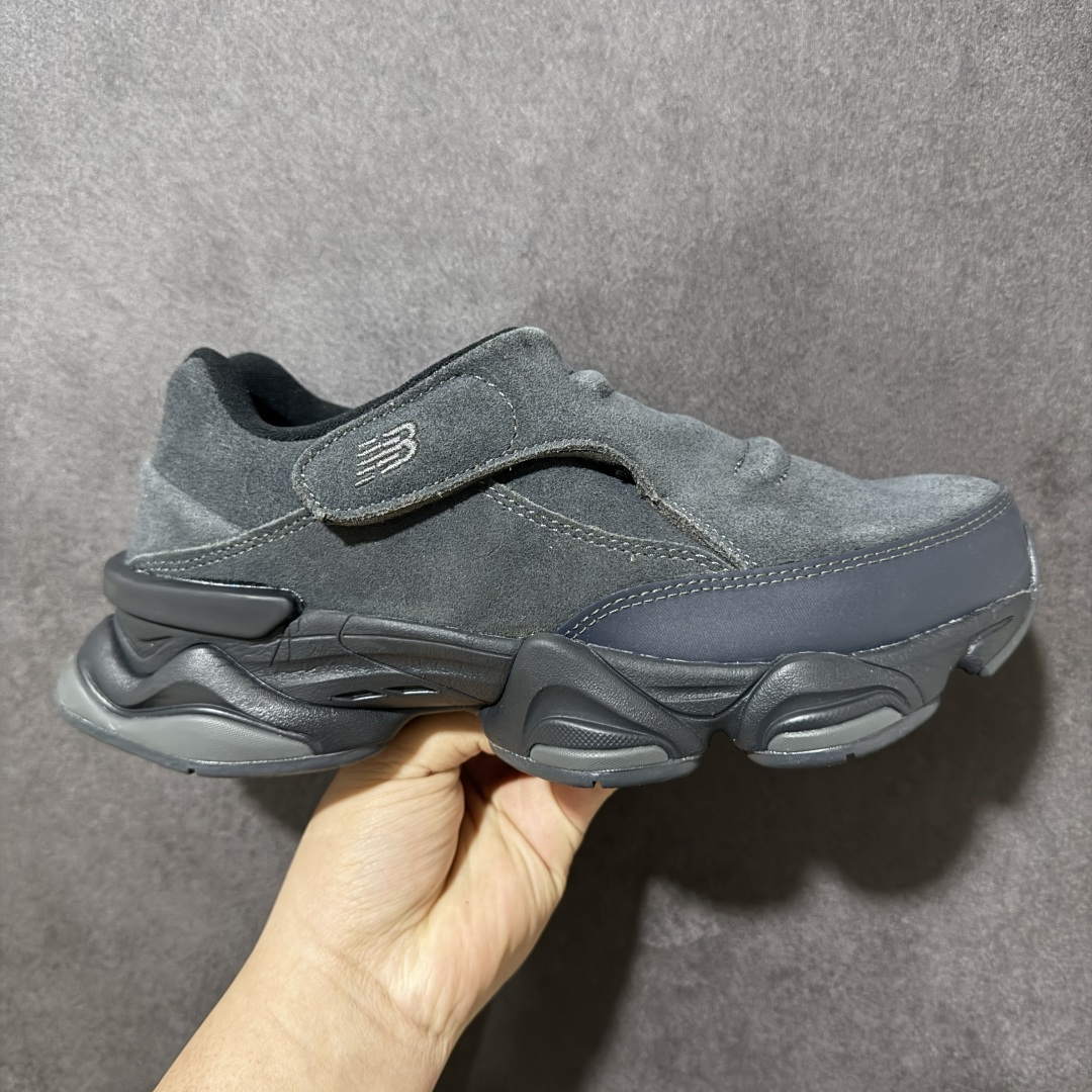 【福利特价】New Balance 8040 融合设计款 减震防滑耐磨透气休闲跑运动鞋 New Balance 8040虽然这款运动鞋的上半部分是全新的 但下半部分则直接沿用了2022年的9060型号 中底采用厚重设计 融合了Abzorb 技术 增加了弹性 它还配有SBS 缓冲垫和抓地力强的橡胶外底 货号：U8040UOA 尺码：39.5 40 40.5 41.5 42 42.5 43 44 44.5 45 46 47-选品中心