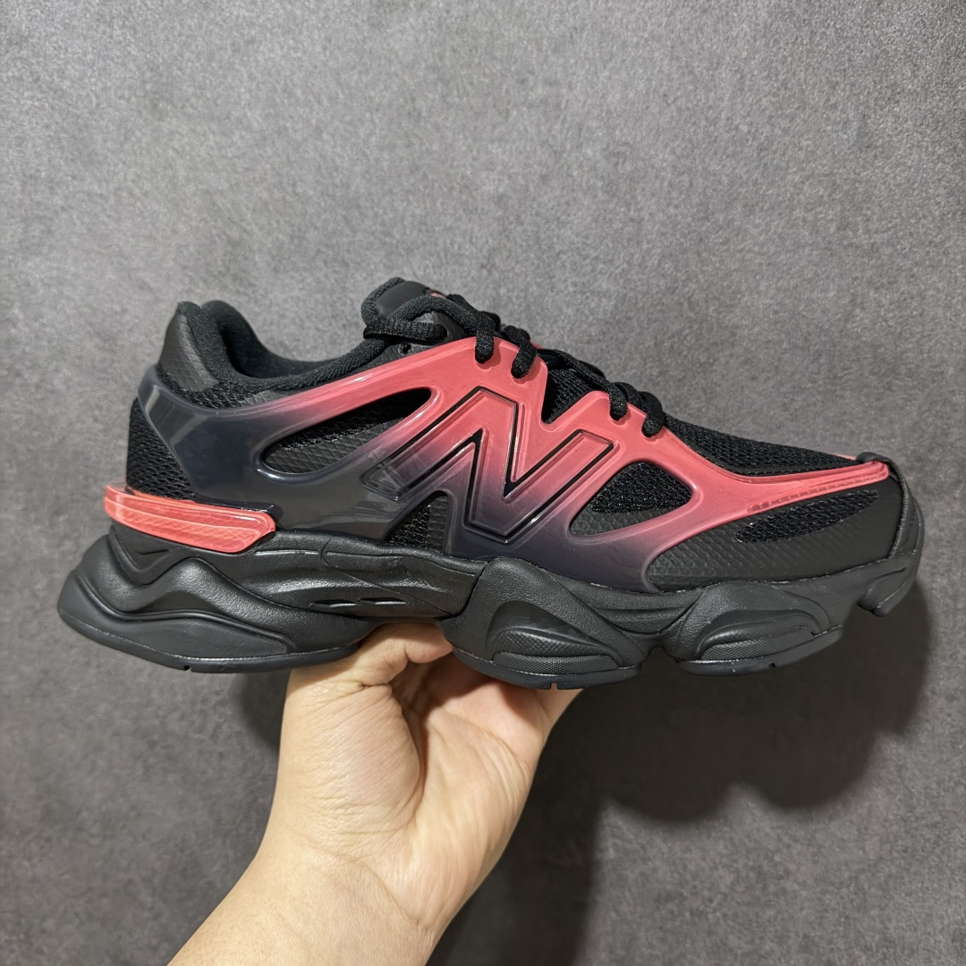 【福利特价】新百伦New Balance NB 9060系列复古百搭老爹风小象蹄休闲运动跑步鞋 鞋面使用了米色网格做为主要材料，同时在开有多个大面积的孔洞设计，并且使用透气性十分不错的网眼布填充，使鞋面整体强度及透气性能提升，两侧的\