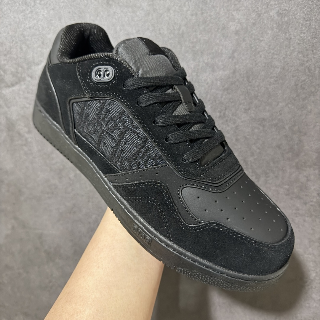 图片[3]-【YH扫描版本】DIOR B27 Low \’Dior Oblique Galaxy 迪奥 低帮 牛皮织物徽标印花低邦休闲板鞋 这款B27低帮运动鞋是该系列新品，延续Dior的经典款式。采用灰色光滑牛皮革精心制作，侧面饰以米色和黑色Obliquex印花镶片；\”CD Lcons\”造型的鞋带孔眼巧妙精致，双色橡胶鞋底、后侧鞋口和鞋跟处均带有品牌标志性细节，提升格调。时尚百搭，可为各式造型增光添彩。 尺码：38 39 40 41 42 43 44 45 46 编码： XSB270280-选品中心