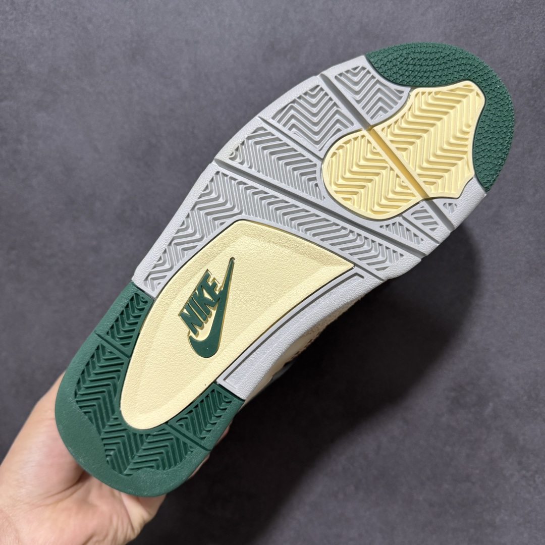 图片[9]-【福利特价】神奇宝贝 x Air Jordan 4 Retro 联名妙蛙花 AJ4 乔丹4代 aj4 乔4 联名妙蛙花 乔丹篮球鞋系列 鞋身采用白橙色作为主底色，鞋带孔采用绿色呈现，鞋舌上Jumpman Logo采用绿色刺绣点缀，侧面的支撑部分采用黑色点缀，迎合鞋款主题。侧身网格以橙色呈现，此外后跟处经典元年Nike Swoosh Logo以米黄色点缀，彰显OG的气质十足；中底位置采用绿色配色呈现，最后以搭载有开窗式Air Max气垫的中底收尾。 货号：DC7770-106 尺码：40 40.5 41 42 42.5 43 44 44.5 45 46 47.5-选品中心