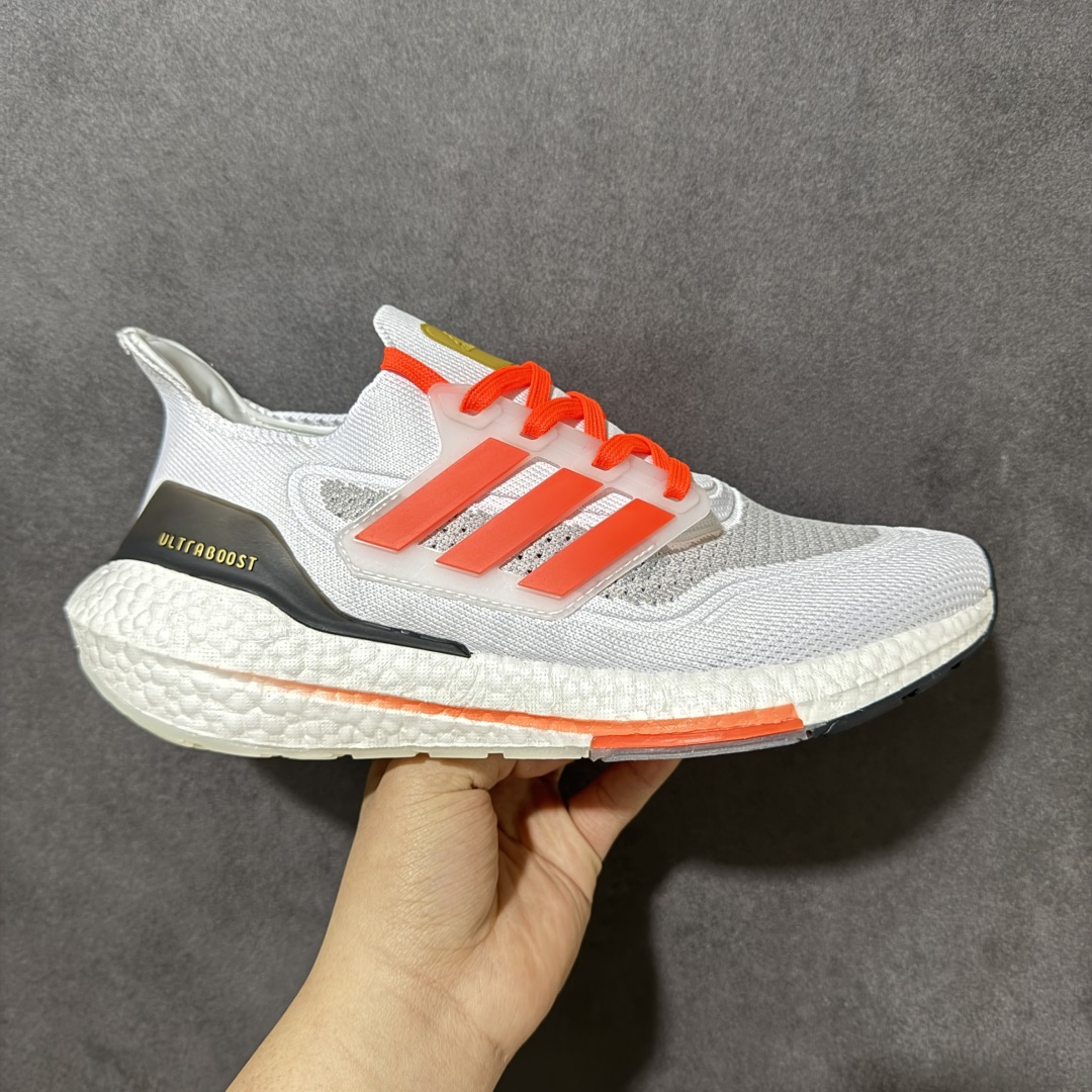 【公司级福利】Adidas UltraBoost 21 加厚爆米花袜套式针织鞋面休闲运动慢跑鞋 UB7.0 爆米花跑鞋 FZ1925 大厂福利 完美品质 全掌真爆米花软弹大底 做工清洁度超高 针织网面透气有弹性 无论是休闲健身 还是日常穿搭都很到位 尺码：36 36.5 37.5 38 38.5 39 40 40.5 41 42 42.5 43 44 45-选品中心
