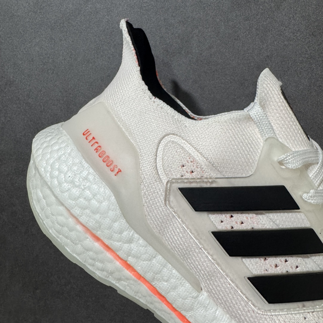 图片[8]-【公司级福利】Adidas UltraBoost 21 加厚爆米花袜套式针织鞋面休闲运动慢跑鞋 UB7.0 爆米花跑鞋 S23863 大厂福利 完美品质 全掌真爆米花软弹大底 做工清洁度超高 针织网面透气有弹性 无论是休闲健身 还是日常穿搭都很到位 尺码：36 36.5 37.5 38 38.5 39 40 40.5 41 42 42.5 43 44 45-选品中心