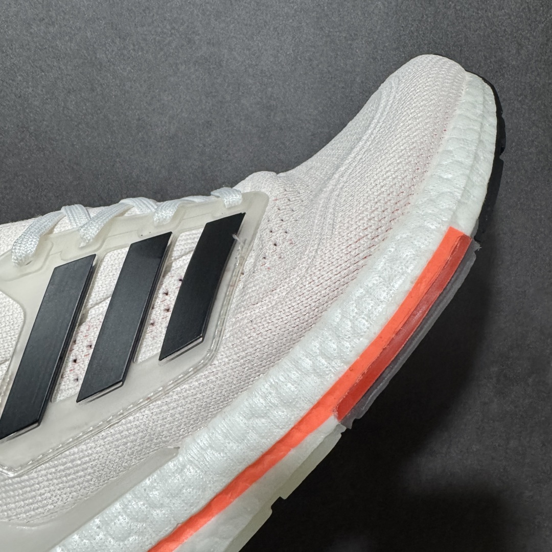 图片[7]-【公司级福利】Adidas UltraBoost 21 加厚爆米花袜套式针织鞋面休闲运动慢跑鞋 UB7.0 爆米花跑鞋 S23863 大厂福利 完美品质 全掌真爆米花软弹大底 做工清洁度超高 针织网面透气有弹性 无论是休闲健身 还是日常穿搭都很到位 尺码：36 36.5 37.5 38 38.5 39 40 40.5 41 42 42.5 43 44 45-选品中心