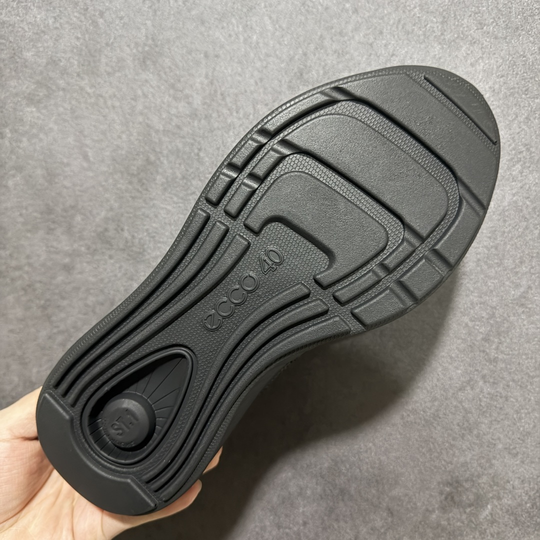 图片[9]-【公司级】ECCO爱步男士休闲运动鞋 缓震透气跑步鞋 BIOM2.0系列新款 柔软超轻的中底 提供出色的能量回弹和缓震体验 长效缓震的BIOM自然律动科技鞋楦 符合人体工学 带来裸足运动体验 牛皮鞋面 纹理自然 柔韧耐穿 直接注塑工艺连接鞋面与鞋底 一体成型 合脚牢固耐穿 橡胶外底 适应多种地形 防滑耐磨 强劲抓地 适跑畅练 城市运动鞋 货号： 875825-262686 尺码：39 40 41 42 43 44-选品中心