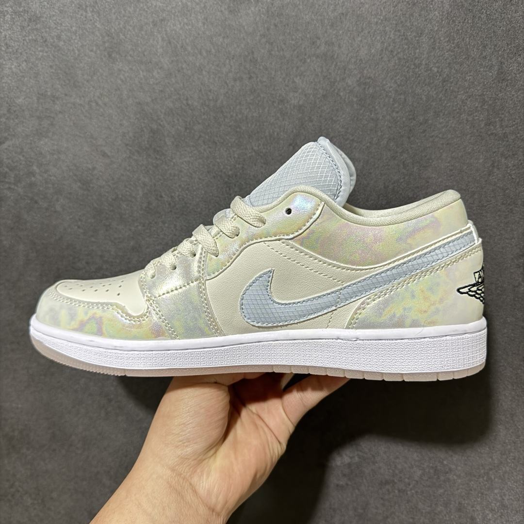 图片[2]-【H11纯原】Nike Air Jordan 1 Low SE AJ1 乔一 舒适贴合 防滑耐磨 低帮 复古篮球鞋 货号：HF4080-001 尺码：35.5 36 36.5 37.5 38 38.5 39 40 40.5 41 42 42.5 43 44 45 46 47.5 #H11顶级纯原 纯原外贸平台特供订单 #全套原纸板楦头开发 #原厂特供材料配套加持 #确保原汁原味 完美呈现版型 #原档数据独家私模大底 #男女鞋同步官方开发至47.5 #原装进口轻量化鞋垫 #进口港宝加持 后跟自然饱满 还原公司包裹性 #鞋面采用原装数据贴合技术 #全方位贴合包裹脚型 #鞋跟部鞋底牵引设计 #提供强大的抓地性能 #更适应不同实战场地路面-选品中心